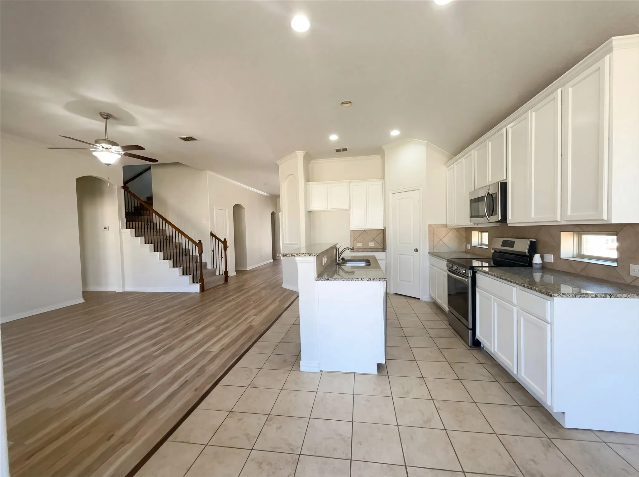 Single Family Residence For Sale in Denton County , 16305 Toledo Bend Court, Prosper, Texas 75078, 4 Bedroom, 3 Bathroom, 2 Garage spaces, 2,424 Sqft, built in 2013, Preowned, mls#21175697, Real Estate Agent in Prosper, Homes For Sale in Denton county, Homes For Sale in Prosper, Realtor in Prosper Texas, Real Estate Brokerage Independent Realty Texas, Luminita Cordes Realtor