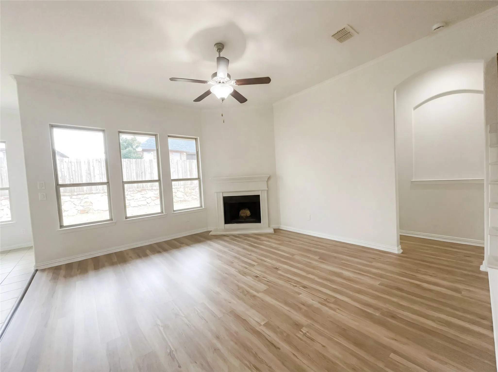 Single Family Residence For Sale in Denton County , 16305 Toledo Bend Court, Prosper, Texas 75078, 4 Bedroom, 3 Bathroom, 2 Garage spaces, 2,424 Sqft, built in 2013, Preowned, mls#21175697, Real Estate Agent in Prosper, Homes For Sale in Denton county, Homes For Sale in Prosper, Realtor in Prosper Texas, Real Estate Brokerage Independent Realty Texas, Luminita Cordes Realtor