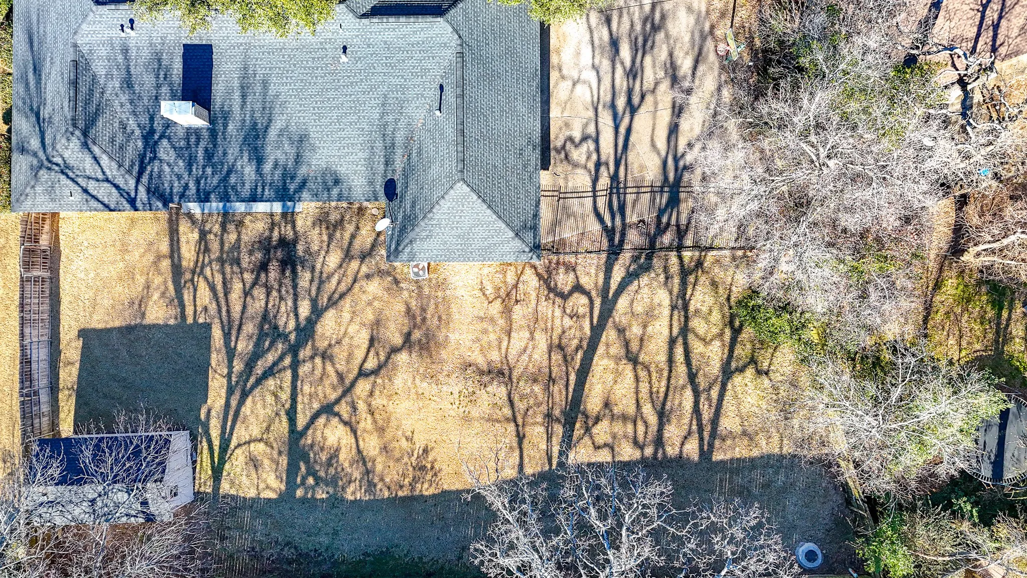 Single Family Residence For Sale in Navarro County , 2013 Glenwood Circle, Corsicana, Texas 75110, 4 Bedroom, 3 Bathroom, 2 Garage spaces, 2,877 Sqft, built in 1973, mls#21174715, Real Estate Agent in Corsicana, Homes For Sale in Navarro county, Homes For Sale in Corsicana, Realtor in Corsicana Texas, Real Estate Brokerage Independent Realty Texas, Luminita Cordes Realtor