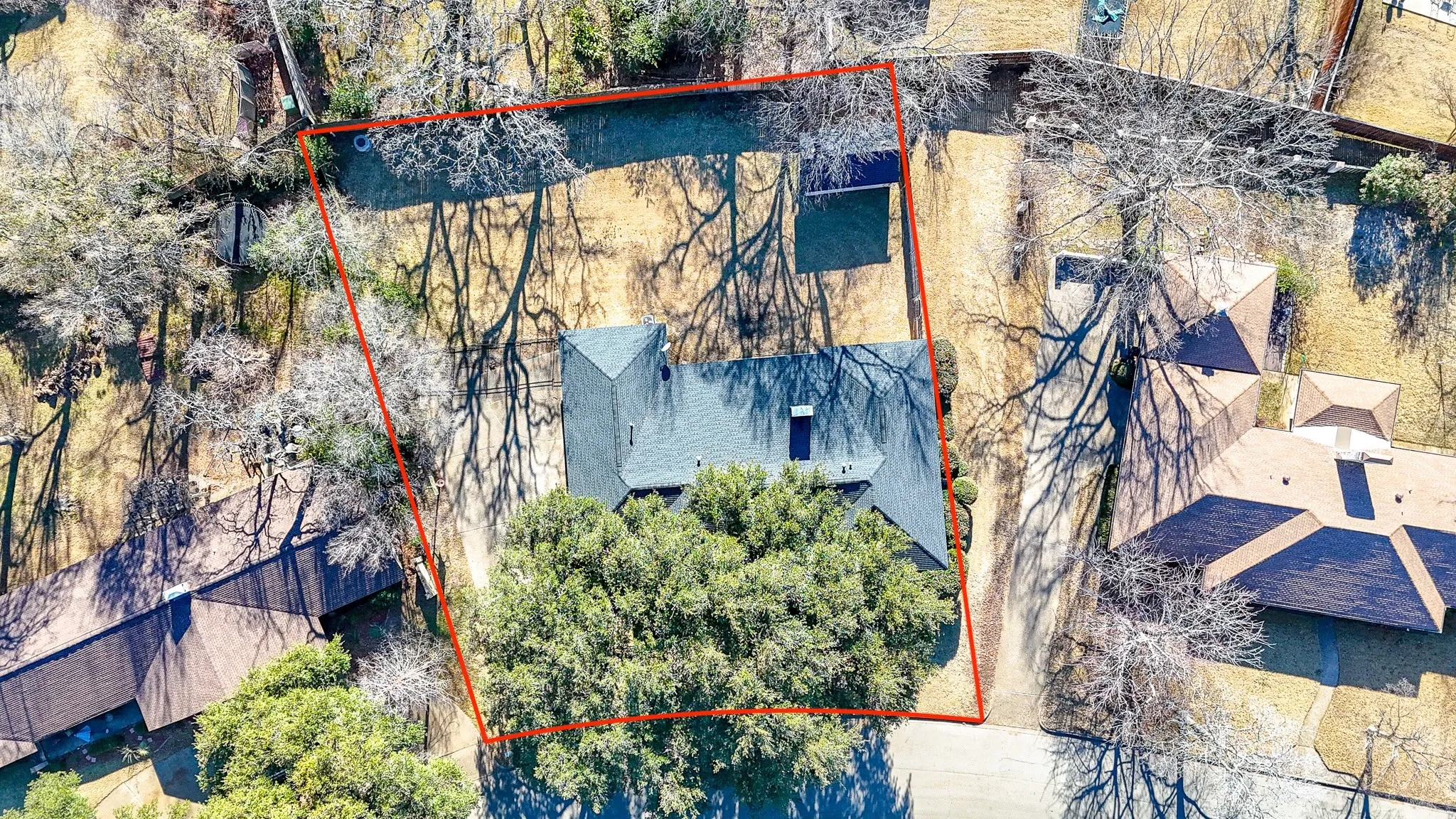 Single Family Residence For Sale in Navarro County , 2013 Glenwood Circle, Corsicana, Texas 75110, 4 Bedroom, 3 Bathroom, 2 Garage spaces, 2,877 Sqft, built in 1973, mls#21174715, Real Estate Agent in Corsicana, Homes For Sale in Navarro county, Homes For Sale in Corsicana, Realtor in Corsicana Texas, Real Estate Brokerage Independent Realty Texas, Luminita Cordes Realtor