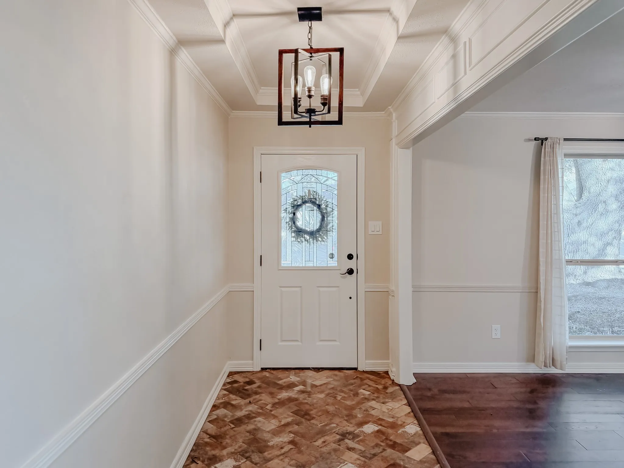 Single Family Residence For Sale in Navarro County , 2013 Glenwood Circle, Corsicana, Texas 75110, 4 Bedroom, 3 Bathroom, 2 Garage spaces, 2,877 Sqft, built in 1973, mls#21174715, Real Estate Agent in Corsicana, Homes For Sale in Navarro county, Homes For Sale in Corsicana, Realtor in Corsicana Texas, Real Estate Brokerage Independent Realty Texas, Luminita Cordes Realtor