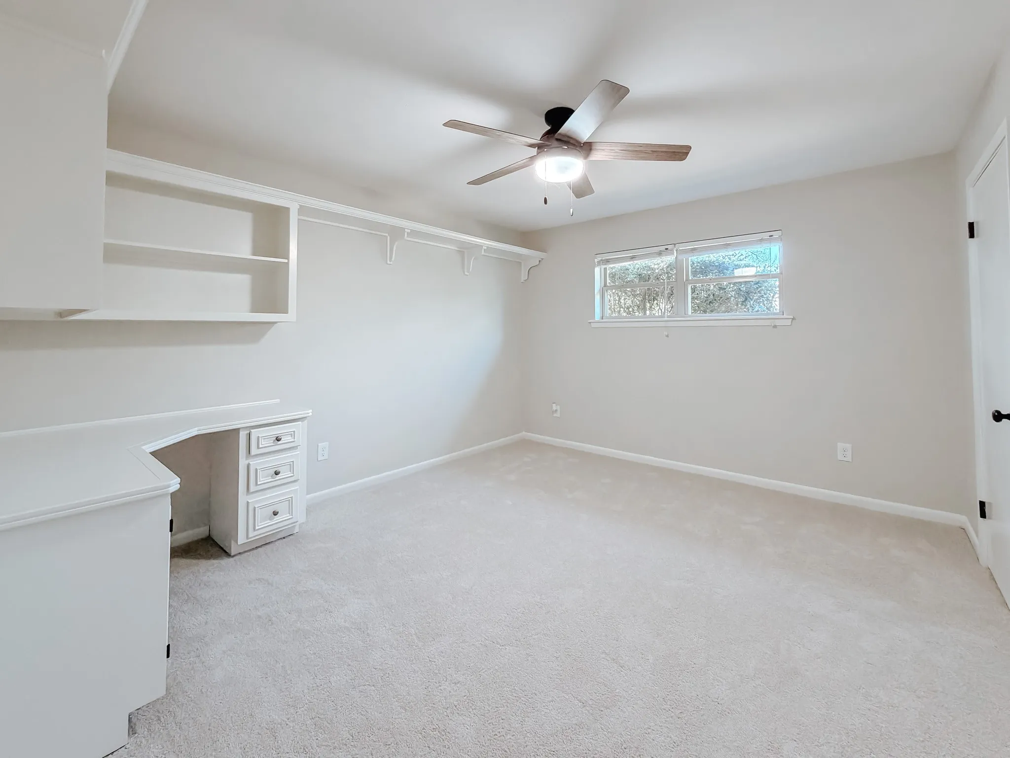 Single Family Residence For Sale in Navarro County , 2013 Glenwood Circle, Corsicana, Texas 75110, 4 Bedroom, 3 Bathroom, 2 Garage spaces, 2,877 Sqft, built in 1973, mls#21174715, Real Estate Agent in Corsicana, Homes For Sale in Navarro county, Homes For Sale in Corsicana, Realtor in Corsicana Texas, Real Estate Brokerage Independent Realty Texas, Luminita Cordes Realtor