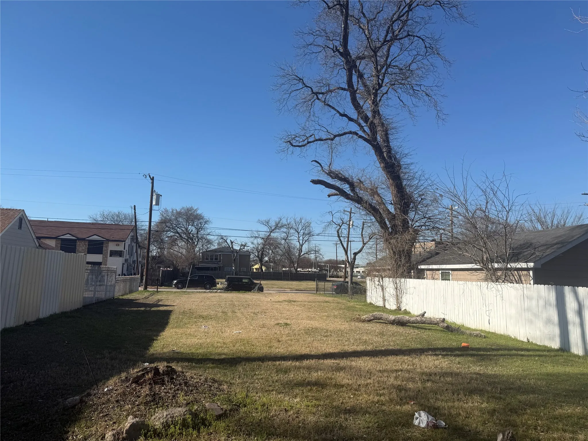 Unimproved Land For Sale in Dallas County , 3926 Sidney Street, Dallas, Texas 75210, 0, 0, Garage spaces, 0 Sqft, built in 0, mls#21175760, Real Estate Agent in Dallas, Homes For Sale in Dallas county, Homes For Sale in Dallas, Realtor in Dallas Texas, Real Estate Brokerage Independent Realty Texas, Luminita Cordes Realtor