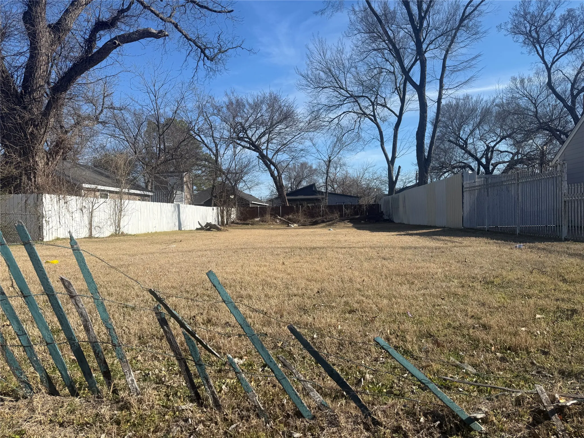 Unimproved Land For Sale in Dallas County , 3926 Sidney Street, Dallas, Texas 75210, 0, 0, Garage spaces, 0 Sqft, built in 0, mls#21175760, Real Estate Agent in Dallas, Homes For Sale in Dallas county, Homes For Sale in Dallas, Realtor in Dallas Texas, Real Estate Brokerage Independent Realty Texas, Luminita Cordes Realtor