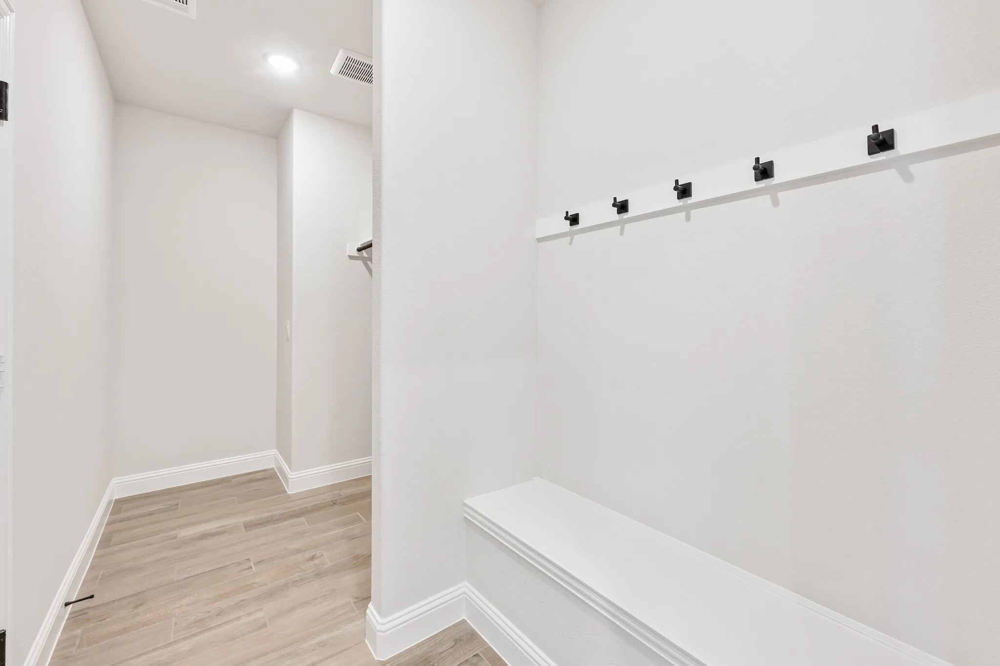 Single Family Residence For Sale in Fannin County , 1230 Anderson Drive, Trenton, Texas 75490, 4 Bedroom, 4 Bathroom, 3 Garage spaces, 2,873 Sqft, built in 2026, New Construction - Complete, mls#21175827, Real Estate Agent in Trenton, Homes For Sale in Fannin county, Homes For Sale in Trenton, Realtor in Trenton Texas, Real Estate Brokerage Independent Realty Texas, Luminita Cordes Realtor