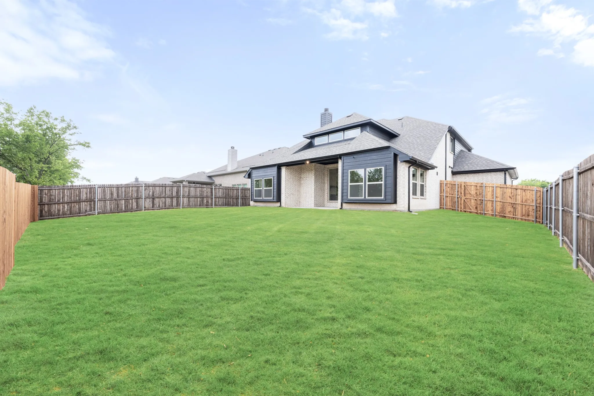 Single Family Residence For Sale in Fannin County , 1230 Anderson Drive, Trenton, Texas 75490, 4 Bedroom, 4 Bathroom, 3 Garage spaces, 2,873 Sqft, built in 2026, New Construction - Complete, mls#21175827, Real Estate Agent in Trenton, Homes For Sale in Fannin county, Homes For Sale in Trenton, Realtor in Trenton Texas, Real Estate Brokerage Independent Realty Texas, Luminita Cordes Realtor