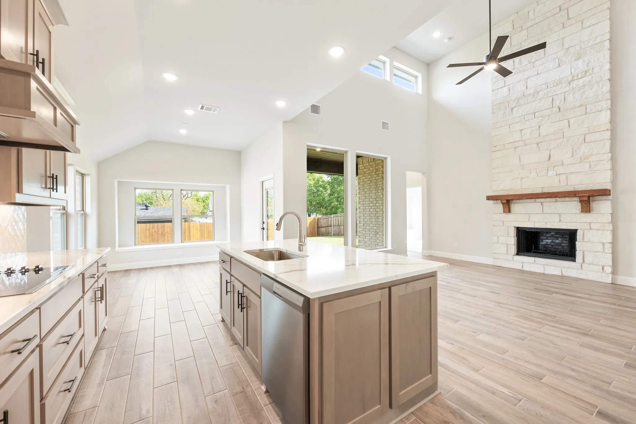 Single Family Residence For Sale in Fannin County , 1230 Anderson Drive, Trenton, Texas 75490, 4 Bedroom, 4 Bathroom, 3 Garage spaces, 2,873 Sqft, built in 2026, New Construction - Complete, mls#21175827, Real Estate Agent in Trenton, Homes For Sale in Fannin county, Homes For Sale in Trenton, Realtor in Trenton Texas, Real Estate Brokerage Independent Realty Texas, Luminita Cordes Realtor