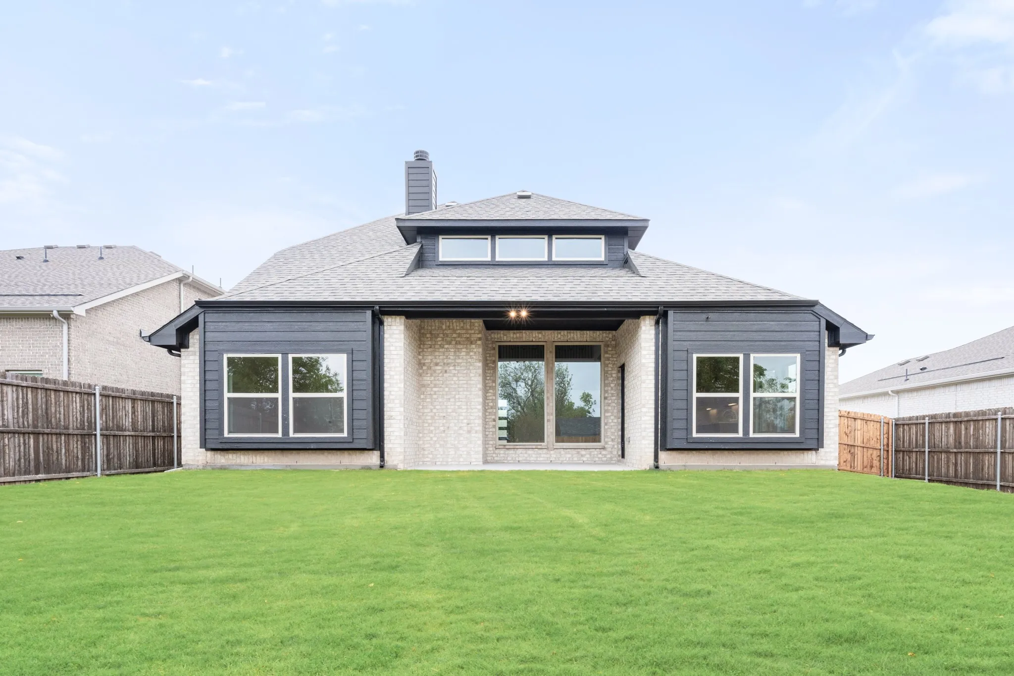 Single Family Residence For Sale in Fannin County , 1230 Anderson Drive, Trenton, Texas 75490, 4 Bedroom, 4 Bathroom, 3 Garage spaces, 2,873 Sqft, built in 2026, New Construction - Complete, mls#21175827, Real Estate Agent in Trenton, Homes For Sale in Fannin county, Homes For Sale in Trenton, Realtor in Trenton Texas, Real Estate Brokerage Independent Realty Texas, Luminita Cordes Realtor
