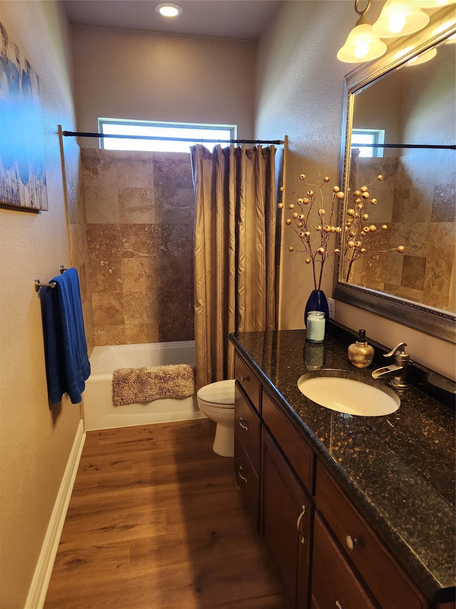 Single Family Residence For Sale in Tarrant County , 6512 Singleton Road, Fort Worth, Texas 76179, 3 Bedroom, 2 Bathroom, 3 Garage spaces, 2,582 Sqft, built in 2008, Preowned, mls#21175929, Real Estate Agent in Fort Worth, Homes For Sale in Tarrant county, Homes For Sale in Fort Worth, Realtor in Fort Worth Texas, Real Estate Brokerage Independent Realty Texas, Luminita Cordes Realtor