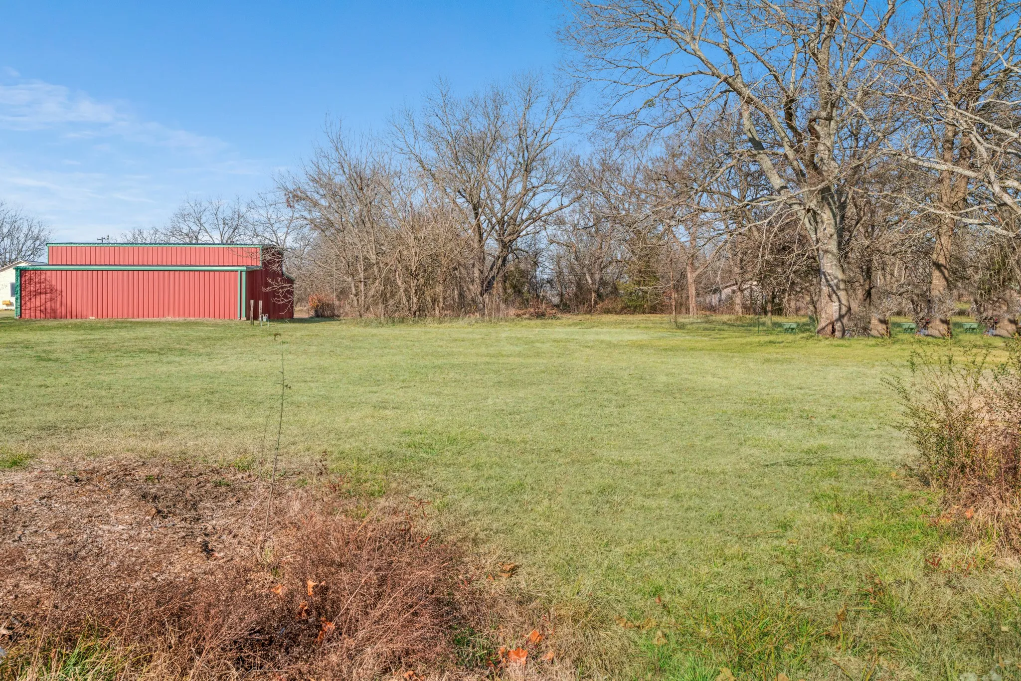 Single Family Residence For Sale in Red River (TX) County , 5366 Farm Road 2573, Clarksville, Texas 75426, 3 Bedroom, 2 Bathroom, Garage spaces, 2,230 Sqft, built in 1930, mls#21175486, Real Estate Agent in Clarksville, Homes For Sale in Red River (TX) county, Homes For Sale in Clarksville, Realtor in Clarksville Texas, Real Estate Brokerage Independent Realty Texas, Luminita Cordes Realtor