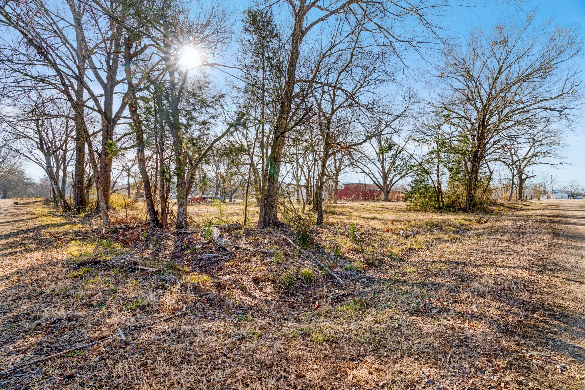 Single Family Residence For Sale in Red River (TX) County , 5366 Farm Road 2573, Clarksville, Texas 75426, 3 Bedroom, 2 Bathroom, Garage spaces, 2,230 Sqft, built in 1930, mls#21175486, Real Estate Agent in Clarksville, Homes For Sale in Red River (TX) county, Homes For Sale in Clarksville, Realtor in Clarksville Texas, Real Estate Brokerage Independent Realty Texas, Luminita Cordes Realtor