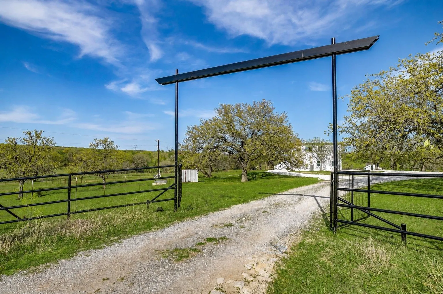 Farm For Sale in Wise County , 599 Private Road 3630, Springtown, Texas 76020, 3 Bedroom, 2 Bathroom, 2 Garage spaces, 2,304 Sqft, built in 2024, Preowned, mls#21139667, Real Estate Agent in Springtown, Homes For Sale in Wise county, Homes For Sale in Springtown, Realtor in Springtown Texas, Real Estate Brokerage Independent Realty Texas, Luminita Cordes Realtor