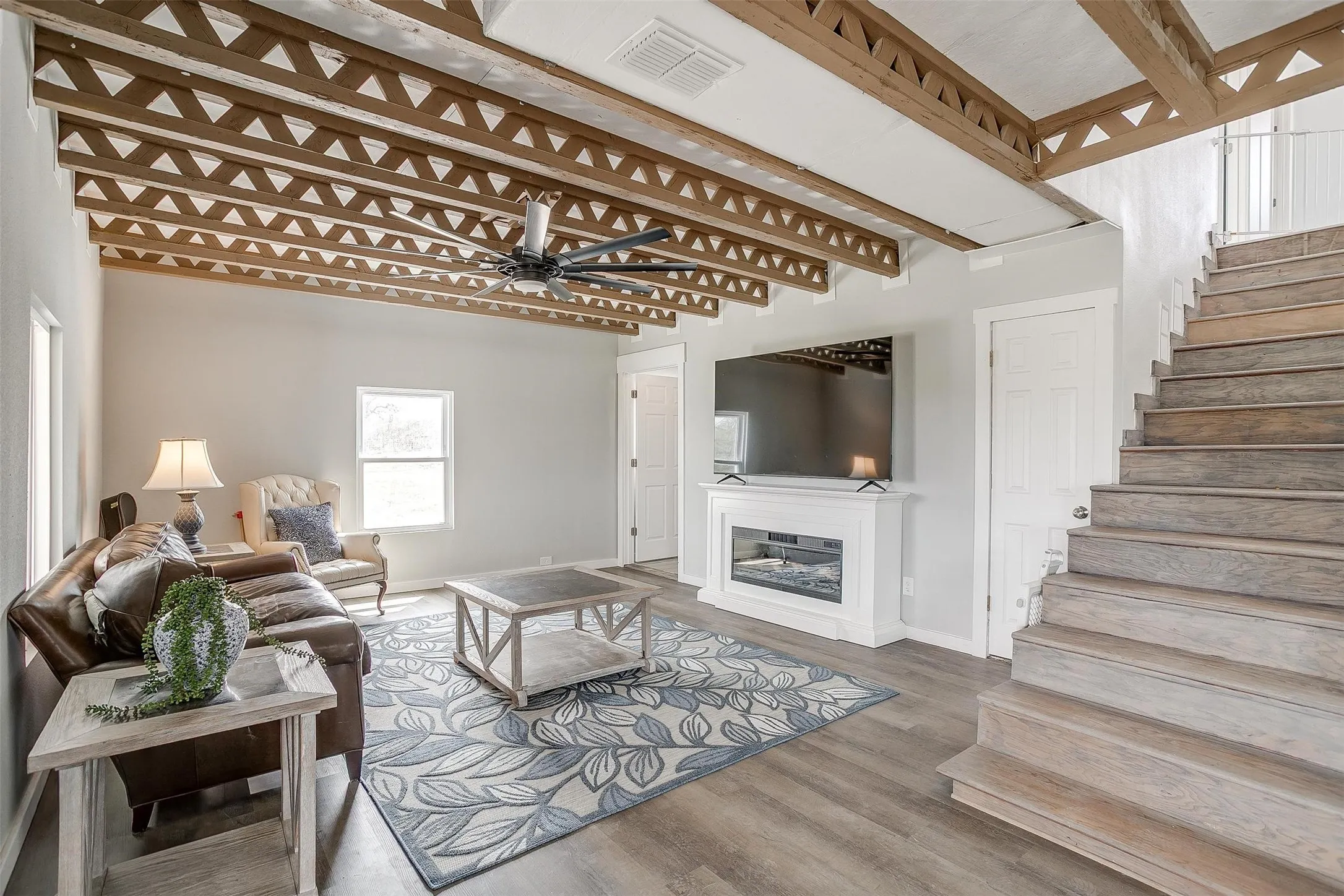 Farm For Sale in Wise County , 599 Private Road 3630, Springtown, Texas 76020, 3 Bedroom, 2 Bathroom, 2 Garage spaces, 2,304 Sqft, built in 2024, Preowned, mls#21139667, Real Estate Agent in Springtown, Homes For Sale in Wise county, Homes For Sale in Springtown, Realtor in Springtown Texas, Real Estate Brokerage Independent Realty Texas, Luminita Cordes Realtor