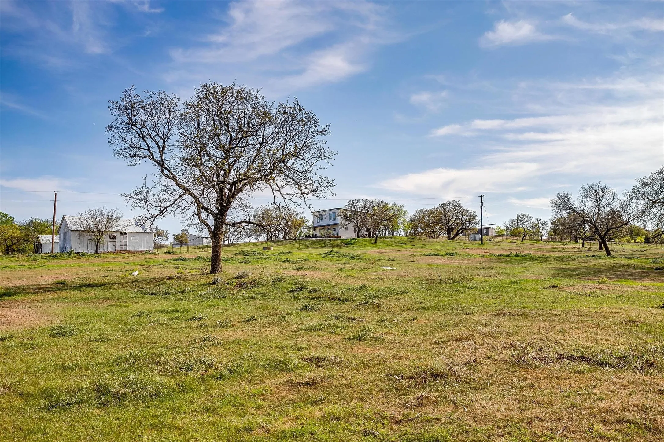 Farm For Sale in Wise County , 599 Private Road 3630, Springtown, Texas 76020, 3 Bedroom, 2 Bathroom, 2 Garage spaces, 2,304 Sqft, built in 2024, Preowned, mls#21139667, Real Estate Agent in Springtown, Homes For Sale in Wise county, Homes For Sale in Springtown, Realtor in Springtown Texas, Real Estate Brokerage Independent Realty Texas, Luminita Cordes Realtor