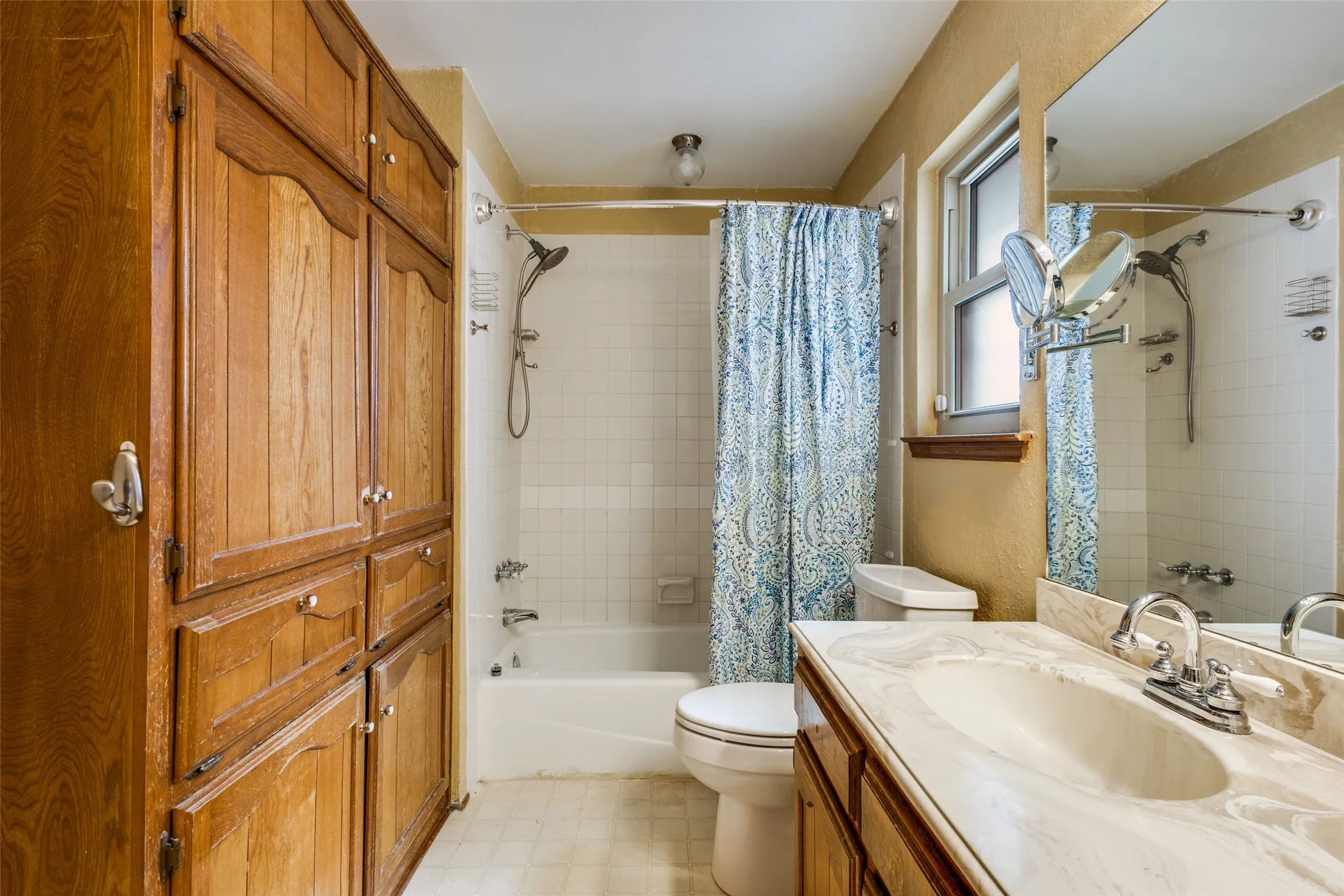 Single Family Residence For Sale in Collin County , 105 Settlers Bend, Lowry Crossing, Texas 75069, 3 Bedroom, 2 Bathroom, Garage spaces, 2,120 Sqft, built in 1984, mls#21173132, Real Estate Agent in Lowry Crossing, Homes For Sale in Collin county, Homes For Sale in Lowry Crossing, Realtor in Lowry Crossing Texas, Real Estate Brokerage Independent Realty Texas, Luminita Cordes Realtor