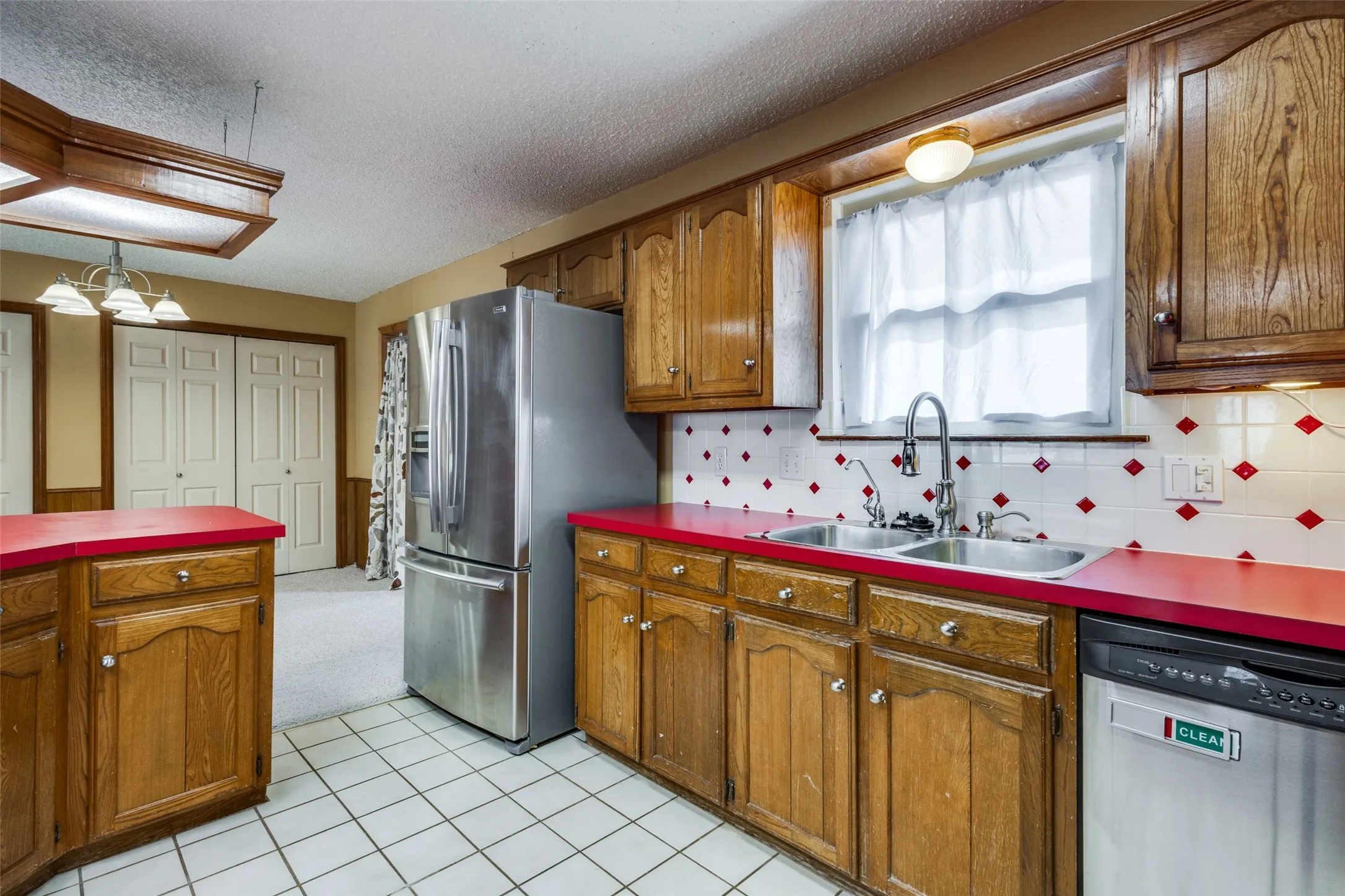 Single Family Residence For Sale in Collin County , 105 Settlers Bend, Lowry Crossing, Texas 75069, 3 Bedroom, 2 Bathroom, Garage spaces, 2,120 Sqft, built in 1984, mls#21173132, Real Estate Agent in Lowry Crossing, Homes For Sale in Collin county, Homes For Sale in Lowry Crossing, Realtor in Lowry Crossing Texas, Real Estate Brokerage Independent Realty Texas, Luminita Cordes Realtor