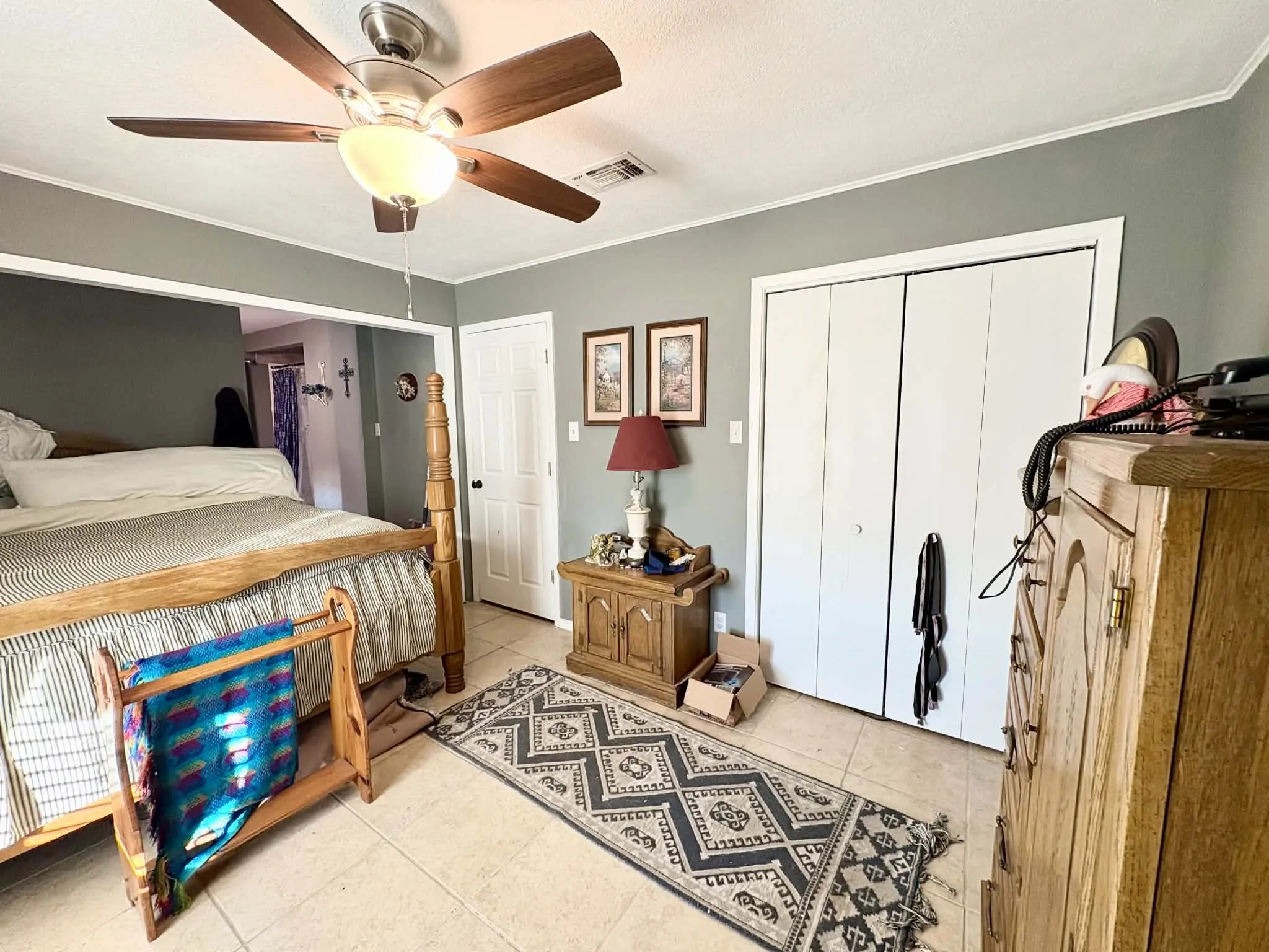 Single Family Residence For Sale in Fannin County , 636 County Road 1535, Bonham, Texas 75418, 3 Bedroom, 3 Bathroom, 1 Garage spaces, 2,988 Sqft, built in 1980, mls#21174686, Real Estate Agent in Bonham, Homes For Sale in Fannin county, Homes For Sale in Bonham, Realtor in Bonham Texas, Real Estate Brokerage Independent Realty Texas, Luminita Cordes Realtor