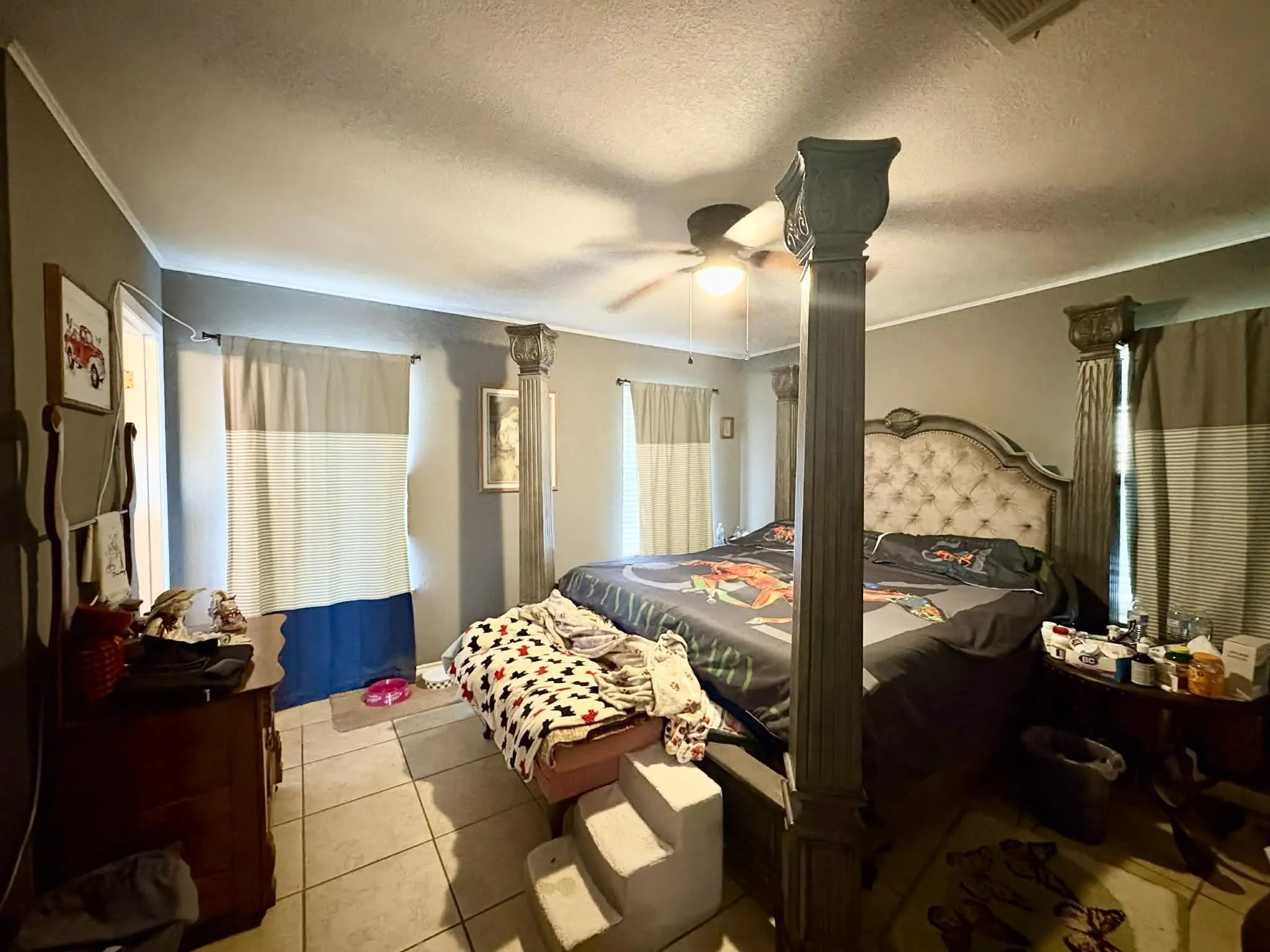 Single Family Residence For Sale in Fannin County , 636 County Road 1535, Bonham, Texas 75418, 3 Bedroom, 3 Bathroom, 1 Garage spaces, 2,988 Sqft, built in 1980, mls#21174686, Real Estate Agent in Bonham, Homes For Sale in Fannin county, Homes For Sale in Bonham, Realtor in Bonham Texas, Real Estate Brokerage Independent Realty Texas, Luminita Cordes Realtor