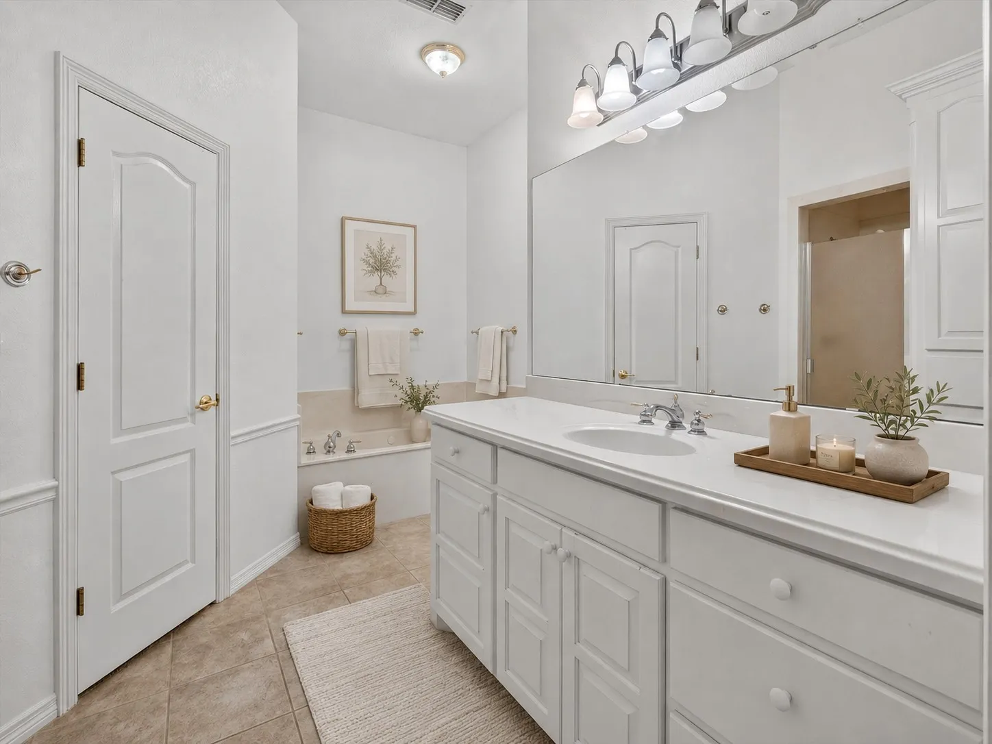 Single Family Residence For Sale in Ellis County , 1810 Plum Creek Drive, Midlothian, Texas 76065, 3 Bedroom, 3 Bathroom, 3 Garage spaces, 2,969 Sqft, built in 2000, mls#21175121, Real Estate Agent in Midlothian, Homes For Sale in Ellis county, Homes For Sale in Midlothian, Realtor in Midlothian Texas, Real Estate Brokerage Independent Realty Texas, Luminita Cordes Realtor