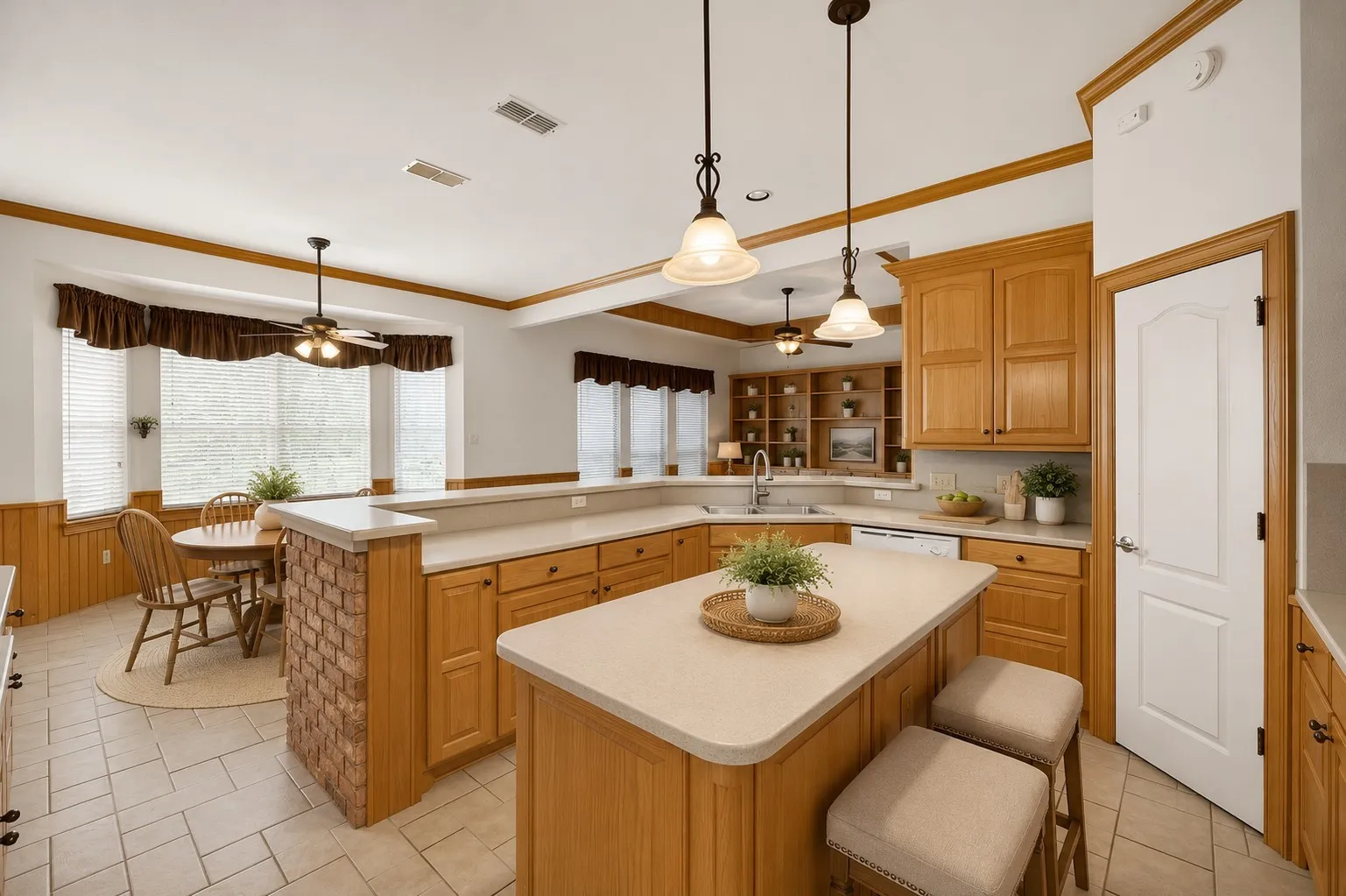 Single Family Residence For Sale in Ellis County , 1810 Plum Creek Drive, Midlothian, Texas 76065, 3 Bedroom, 3 Bathroom, 3 Garage spaces, 2,969 Sqft, built in 2000, mls#21175121, Real Estate Agent in Midlothian, Homes For Sale in Ellis county, Homes For Sale in Midlothian, Realtor in Midlothian Texas, Real Estate Brokerage Independent Realty Texas, Luminita Cordes Realtor