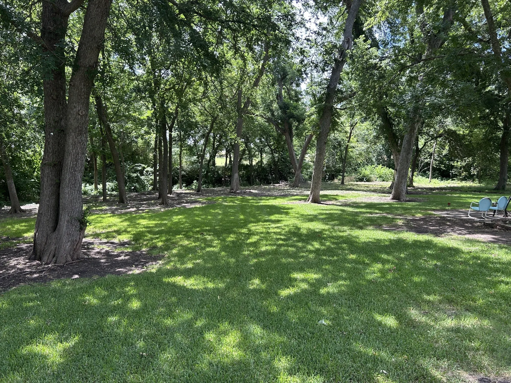 Single Family Residence For Sale in Ellis County , 1810 Plum Creek Drive, Midlothian, Texas 76065, 3 Bedroom, 3 Bathroom, 3 Garage spaces, 2,969 Sqft, built in 2000, mls#21175121, Real Estate Agent in Midlothian, Homes For Sale in Ellis county, Homes For Sale in Midlothian, Realtor in Midlothian Texas, Real Estate Brokerage Independent Realty Texas, Luminita Cordes Realtor