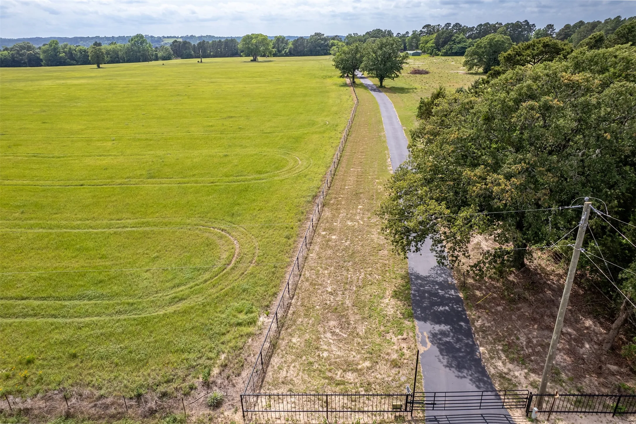 Improved Land For Sale in Smith County , 16437 COUNTY ROAD 3147, Tyler, Texas 75706, 0, 0, Garage spaces, 0 Sqft, built in 0, Price $1,176,483, mls#21176123, Real Estate Agent in Tyler, Homes For Sale in Smith county, Homes For Sale in Tyler, Realtor in Tyler Texas, Real Estate Brokerage Independent Realty Texas, Luminita Cordes Realtor