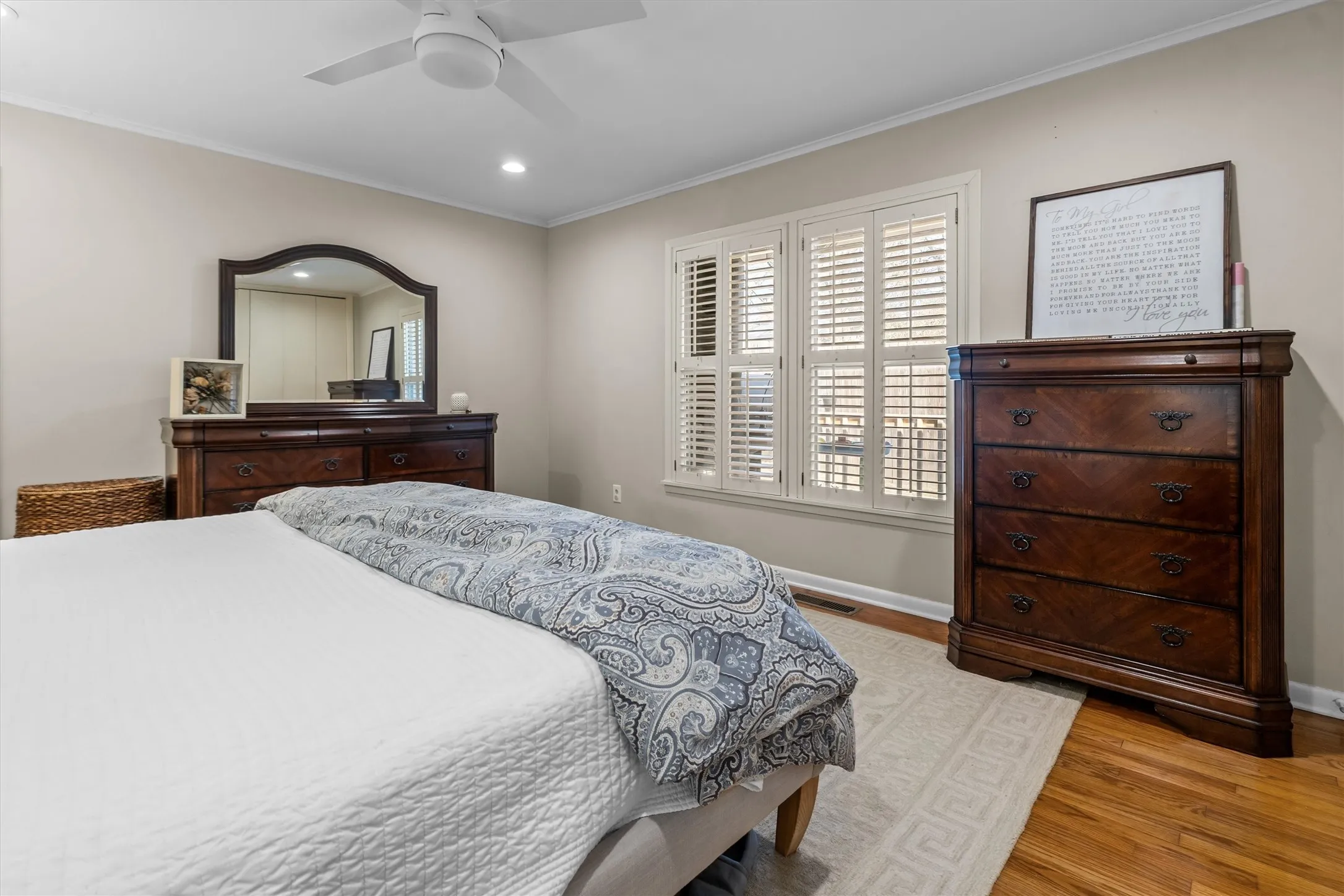 Single Family Residence For Sale in Smith County , 2526 Pounds Avenue, Tyler, Texas 75701, 4 Bedrooms, 4 Bathrooms, 2 Garage spaces, 3,086 Sqft, built in 1964, Price $395,000, mls#21176182, Real Estate Agent in Tyler, Homes For Sale in Smith county, Homes For Sale in Tyler, Realtor in Tyler Texas, Real Estate Brokerage Independent Realty Texas, Luminita Cordes Realtor