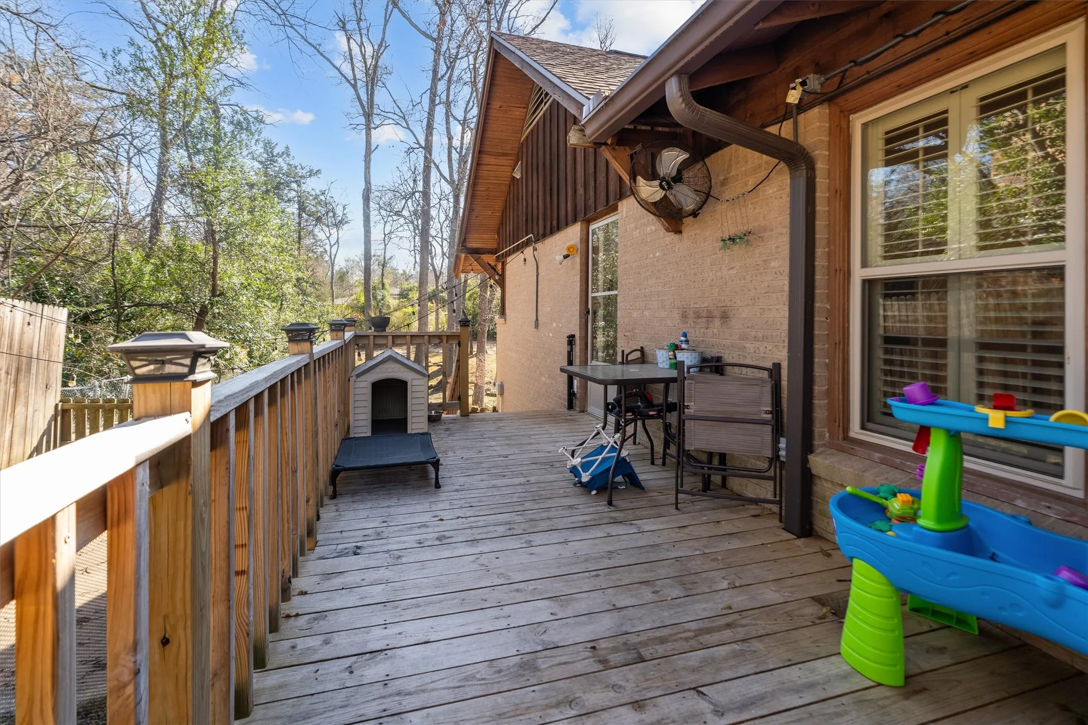 Single Family Residence For Sale in Smith County , 2526 Pounds Avenue, Tyler, Texas 75701, 4 Bedrooms, 4 Bathrooms, 2 Garage spaces, 3,086 Sqft, built in 1964, Price $395,000, mls#21176182, Real Estate Agent in Tyler, Homes For Sale in Smith county, Homes For Sale in Tyler, Realtor in Tyler Texas, Real Estate Brokerage Independent Realty Texas, Luminita Cordes Realtor