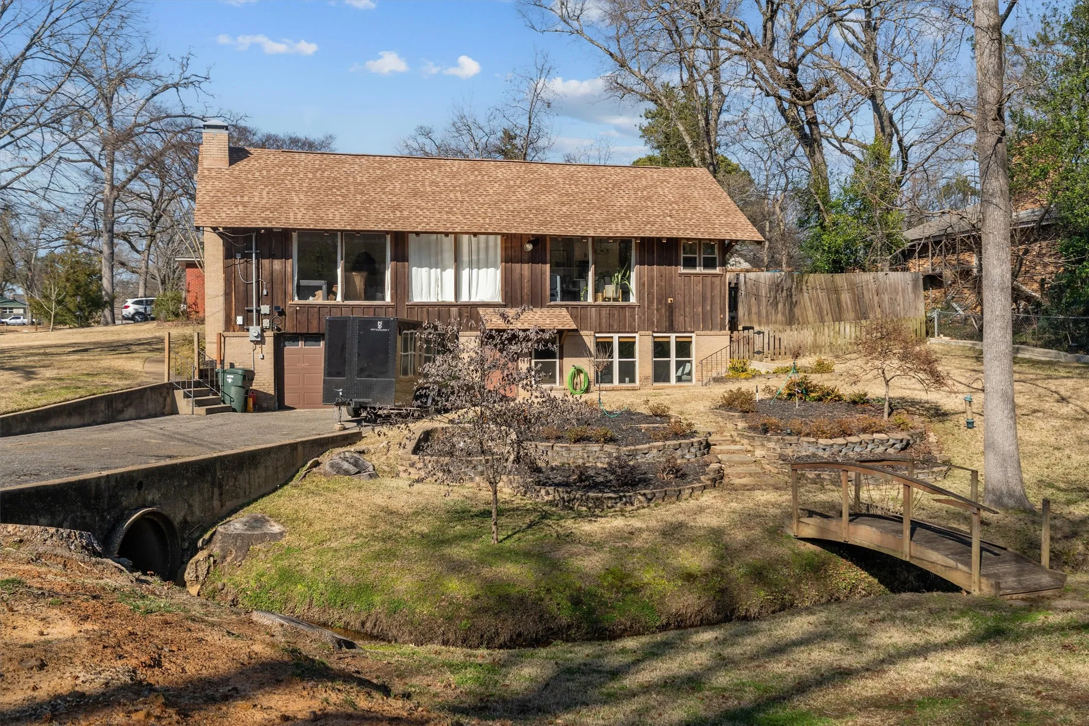 Single Family Residence For Sale in Smith County , 2526 Pounds Avenue, Tyler, Texas 75701, 4 Bedrooms, 4 Bathrooms, 2 Garage spaces, 3,086 Sqft, built in 1964, Price $395,000, mls#21176182, Real Estate Agent in Tyler, Homes For Sale in Smith county, Homes For Sale in Tyler, Realtor in Tyler Texas, Real Estate Brokerage Independent Realty Texas, Luminita Cordes Realtor