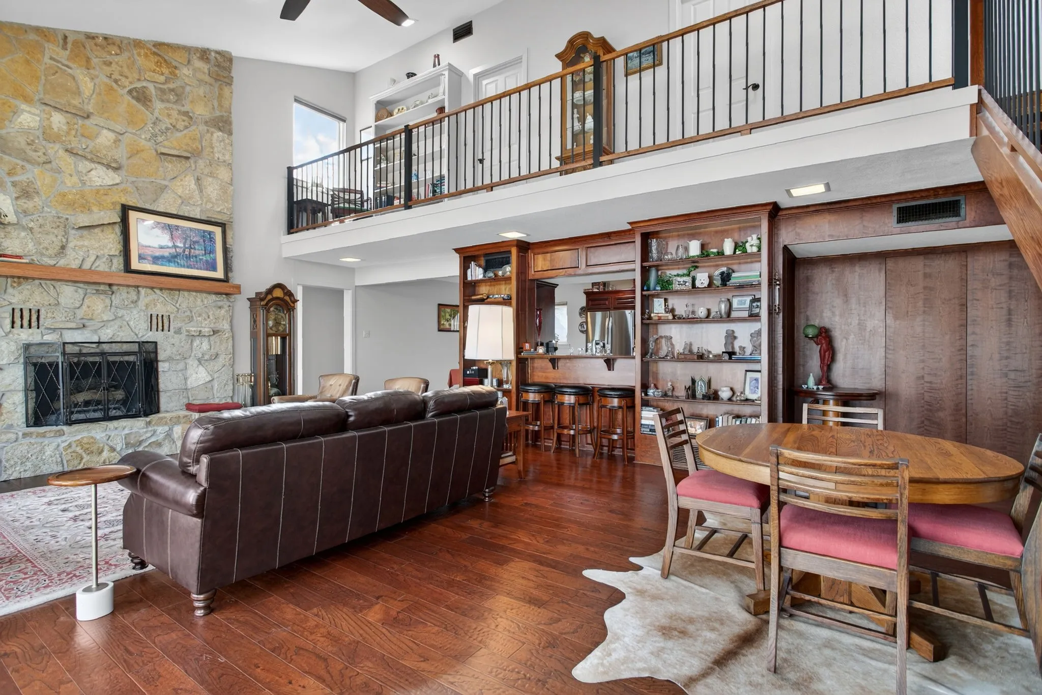 Single Family Residence For Sale in Tarrant County , 218 N Broadway Road, Azle, Texas 76020, 3 Bedrooms, 3 Bathrooms, 4 Garage spaces, 2,400 Sqft, built in 1982, Preowned, Price $1,400,000, mls#21174793, Real Estate Agent in Azle, Homes For Sale in Tarrant county, Homes For Sale in Azle, Realtor in Azle Texas, Real Estate Brokerage Independent Realty Texas, Luminita Cordes Realtor