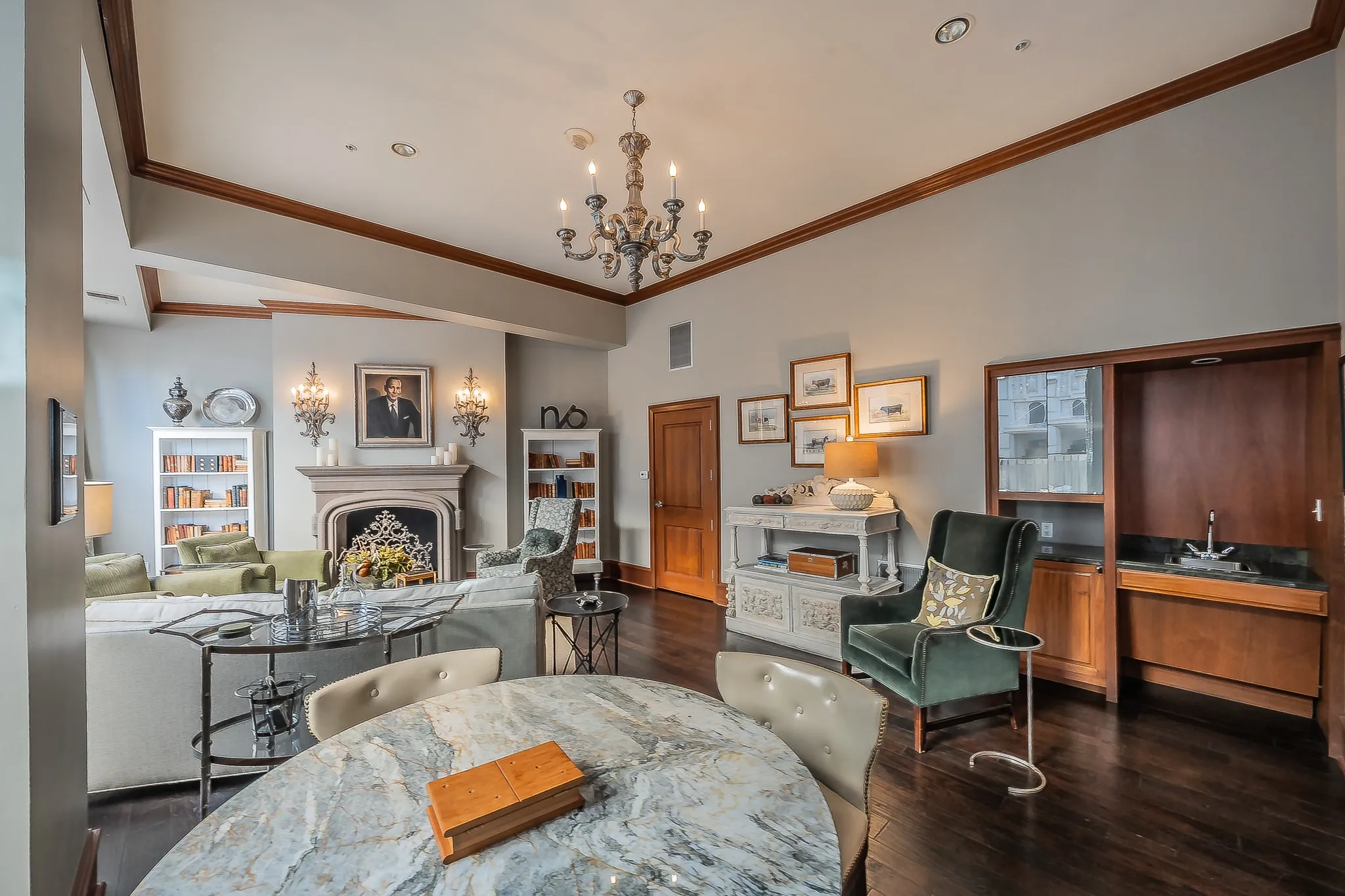 Condominium For Sale in Tarrant County , 411 W 7th Street 1007, Fort Worth, Texas 76102, 3 Bedroom, 3 Bathroom, 2 Garage spaces, 2,116 Sqft, built in 1921, mls#21176229, Real Estate Agent in Fort Worth, Homes For Sale in Tarrant county, Homes For Sale in Fort Worth, Realtor in Fort Worth Texas, Real Estate Brokerage Independent Realty Texas, Luminita Cordes Realtor