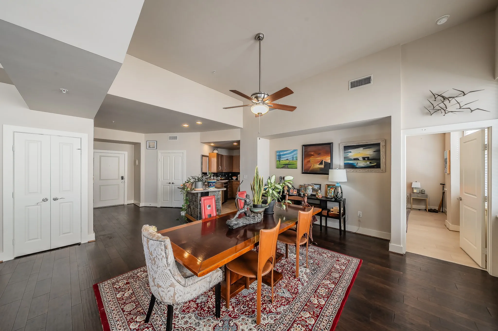 Condominium For Sale in Tarrant County , 411 W 7th Street 1007, Fort Worth, Texas 76102, 3 Bedroom, 3 Bathroom, 2 Garage spaces, 2,116 Sqft, built in 1921, mls#21176229, Real Estate Agent in Fort Worth, Homes For Sale in Tarrant county, Homes For Sale in Fort Worth, Realtor in Fort Worth Texas, Real Estate Brokerage Independent Realty Texas, Luminita Cordes Realtor