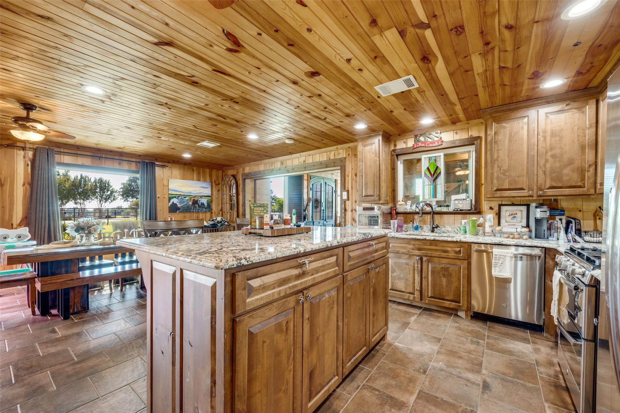 Single Family Residence For Sale in Collin County , 17019 County Road 706, Leonard, Texas 75452, 6 Bedrooms, 8 Bathrooms, 4 Garage spaces, 6,224 Sqft, built in 2024, Price $2,999,000, mls#21174197, Real Estate Agent in Leonard, Homes For Sale in Collin county, Homes For Sale in Leonard, Realtor in Leonard Texas, Real Estate Brokerage Independent Realty Texas, Luminita Cordes Realtor
