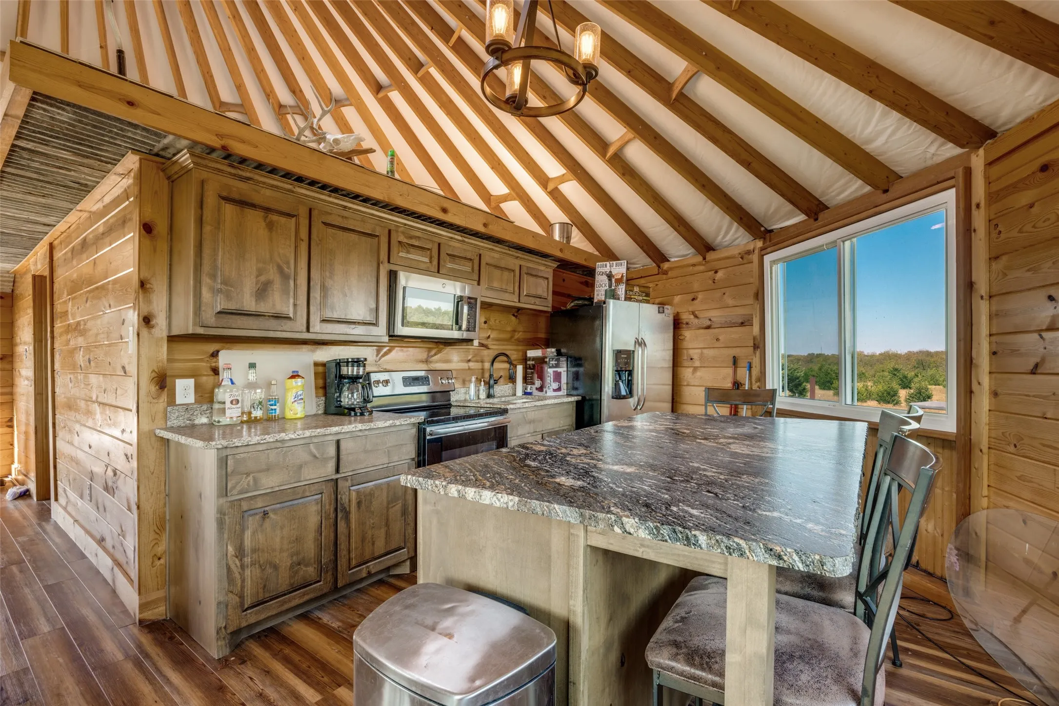 Single Family Residence For Sale in Collin County , 17019 County Road 706, Leonard, Texas 75452, 6 Bedrooms, 8 Bathrooms, 4 Garage spaces, 6,224 Sqft, built in 2024, Price $2,999,000, mls#21174197, Real Estate Agent in Leonard, Homes For Sale in Collin county, Homes For Sale in Leonard, Realtor in Leonard Texas, Real Estate Brokerage Independent Realty Texas, Luminita Cordes Realtor