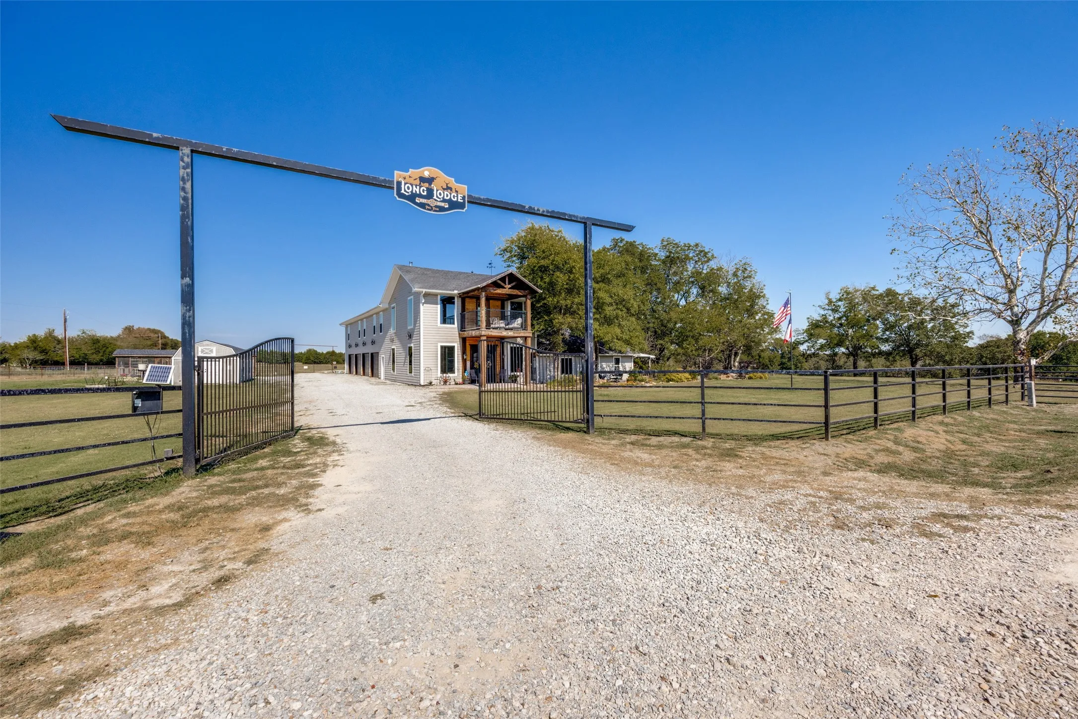 Single Family Residence For Sale in Collin County , 17019 County Road 706, Leonard, Texas 75452, 6 Bedrooms, 8 Bathrooms, 4 Garage spaces, 6,224 Sqft, built in 2024, Price $2,999,000, mls#21174197, Real Estate Agent in Leonard, Homes For Sale in Collin county, Homes For Sale in Leonard, Realtor in Leonard Texas, Real Estate Brokerage Independent Realty Texas, Luminita Cordes Realtor