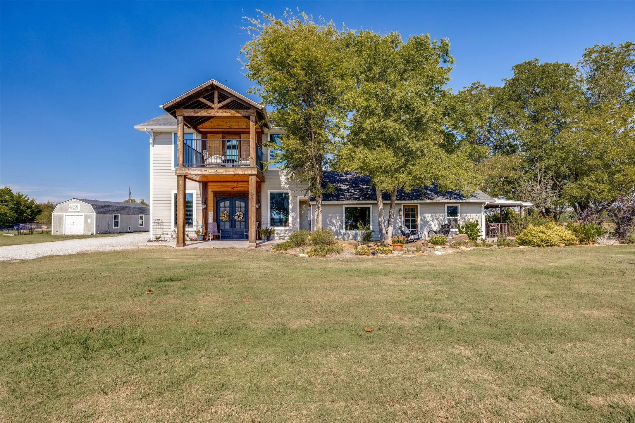 Single Family Residence For Sale in Collin County , 17019 County Road 706, Leonard, Texas 75452, 6 Bedrooms, 8 Bathrooms, 4 Garage spaces, 6,224 Sqft, built in 2024, Price $2,999,000, mls#21174197, Real Estate Agent in Leonard, Homes For Sale in Collin county, Homes For Sale in Leonard, Realtor in Leonard Texas, Real Estate Brokerage Independent Realty Texas, Luminita Cordes Realtor