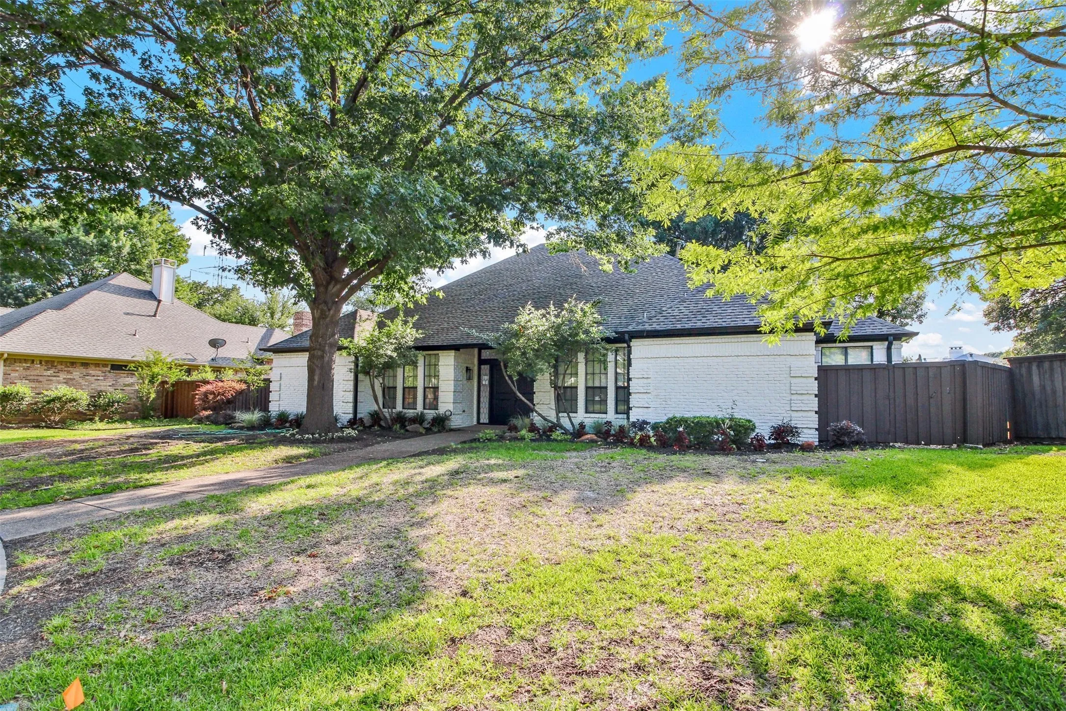Single Family Residence For Sale in Collin County , 7319 Briarnoll, Dallas, Texas 75252, 4 Bedroom, 3 Bathroom, 2 Garage spaces, 2,587 Sqft, built in 1986, Price $680,000, mls#21176183, Real Estate Agent in Dallas, Homes For Sale in Collin county, Homes For Sale in Dallas, Realtor in Dallas Texas, Real Estate Brokerage Independent Realty Texas, Luminita Cordes Realtor