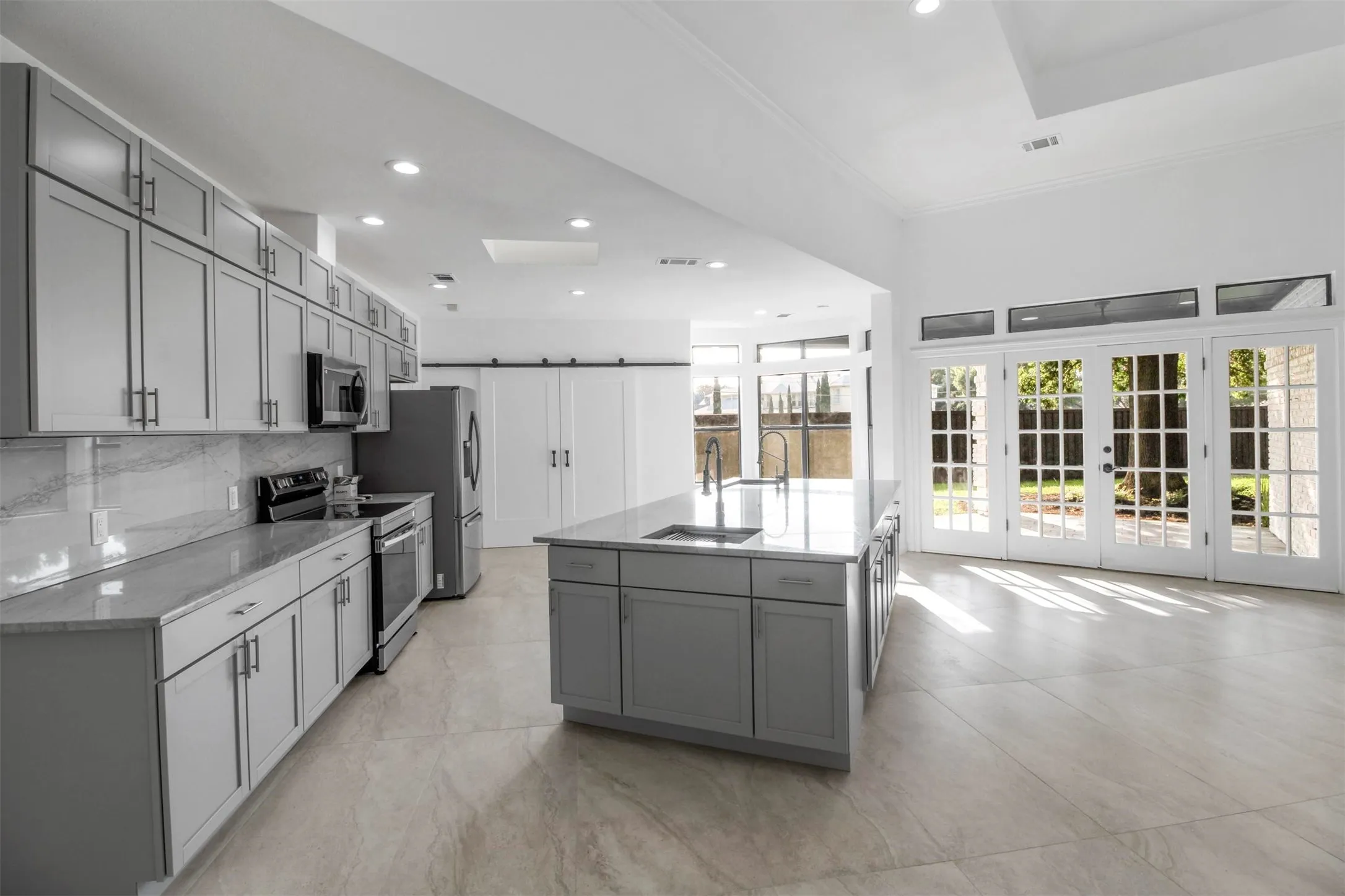 Single Family Residence For Sale in Collin County , 7319 Briarnoll, Dallas, Texas 75252, 4 Bedroom, 3 Bathroom, 2 Garage spaces, 2,587 Sqft, built in 1986, Price $680,000, mls#21176183, Real Estate Agent in Dallas, Homes For Sale in Collin county, Homes For Sale in Dallas, Realtor in Dallas Texas, Real Estate Brokerage Independent Realty Texas, Luminita Cordes Realtor