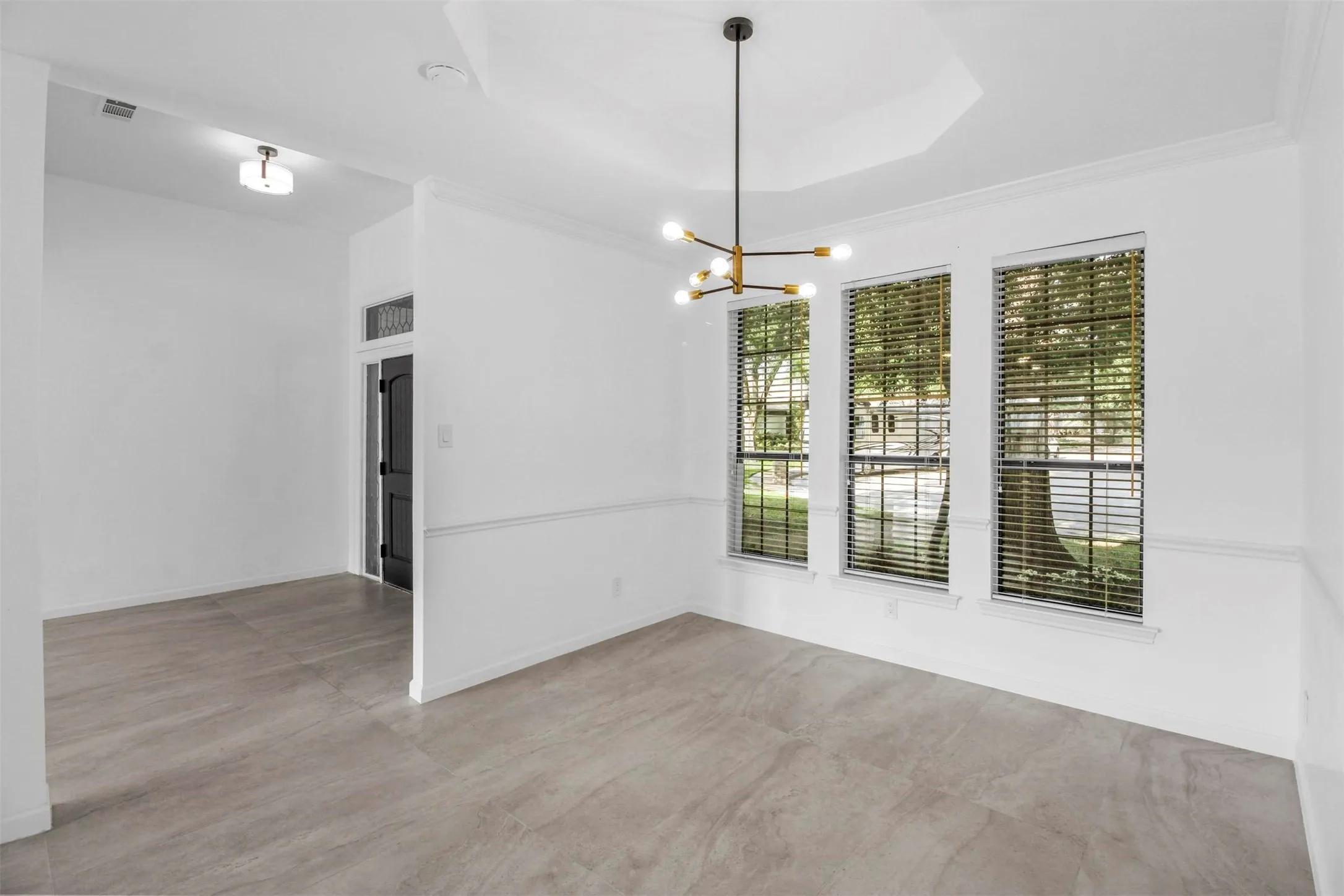 Single Family Residence For Sale in Collin County , 7319 Briarnoll, Dallas, Texas 75252, 4 Bedroom, 3 Bathroom, 2 Garage spaces, 2,587 Sqft, built in 1986, Price $680,000, mls#21176183, Real Estate Agent in Dallas, Homes For Sale in Collin county, Homes For Sale in Dallas, Realtor in Dallas Texas, Real Estate Brokerage Independent Realty Texas, Luminita Cordes Realtor
