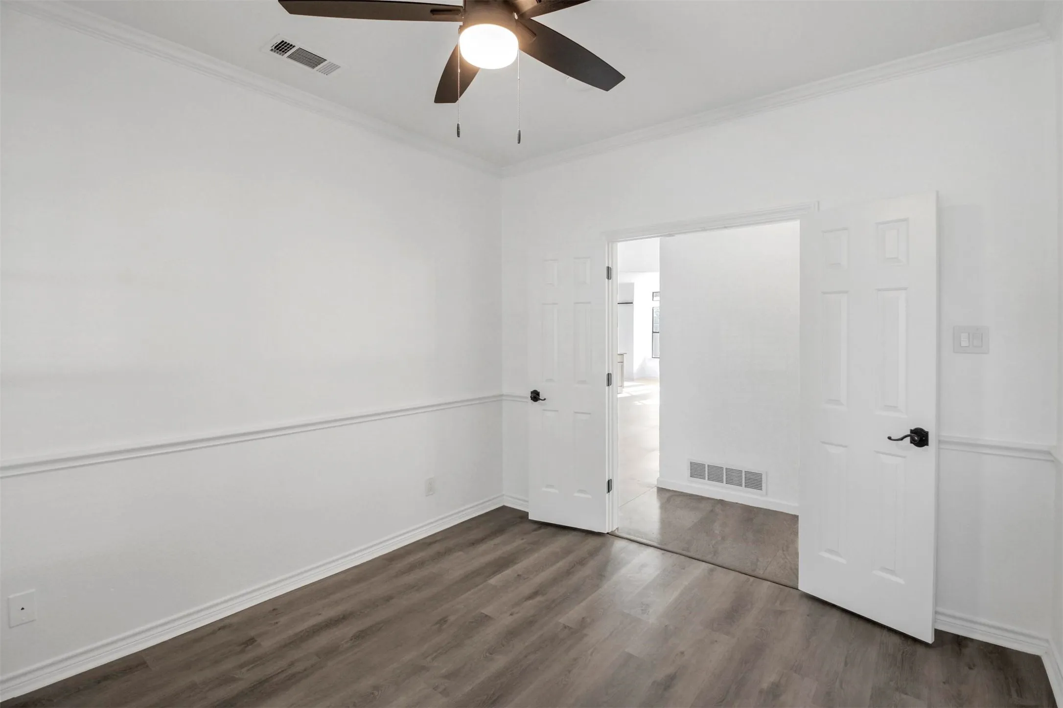 Single Family Residence For Sale in Collin County , 7319 Briarnoll, Dallas, Texas 75252, 4 Bedroom, 3 Bathroom, 2 Garage spaces, 2,587 Sqft, built in 1986, Price $680,000, mls#21176183, Real Estate Agent in Dallas, Homes For Sale in Collin county, Homes For Sale in Dallas, Realtor in Dallas Texas, Real Estate Brokerage Independent Realty Texas, Luminita Cordes Realtor
