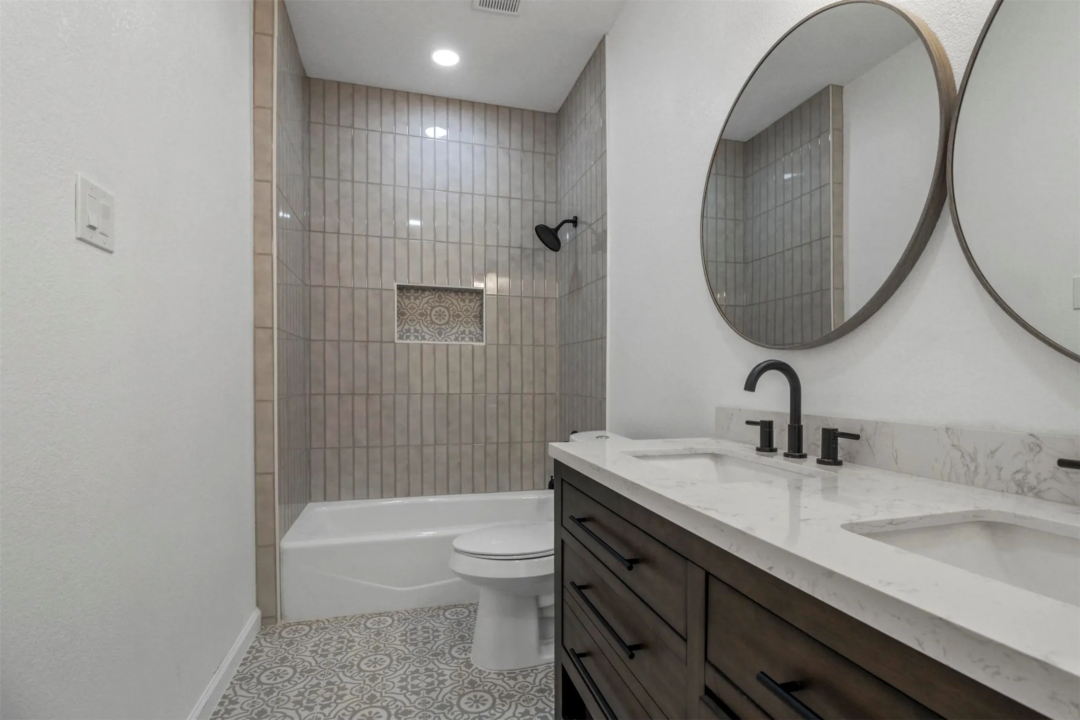Single Family Residence For Sale in Collin County , 7319 Briarnoll, Dallas, Texas 75252, 4 Bedroom, 3 Bathroom, 2 Garage spaces, 2,587 Sqft, built in 1986, Price $680,000, mls#21176183, Real Estate Agent in Dallas, Homes For Sale in Collin county, Homes For Sale in Dallas, Realtor in Dallas Texas, Real Estate Brokerage Independent Realty Texas, Luminita Cordes Realtor