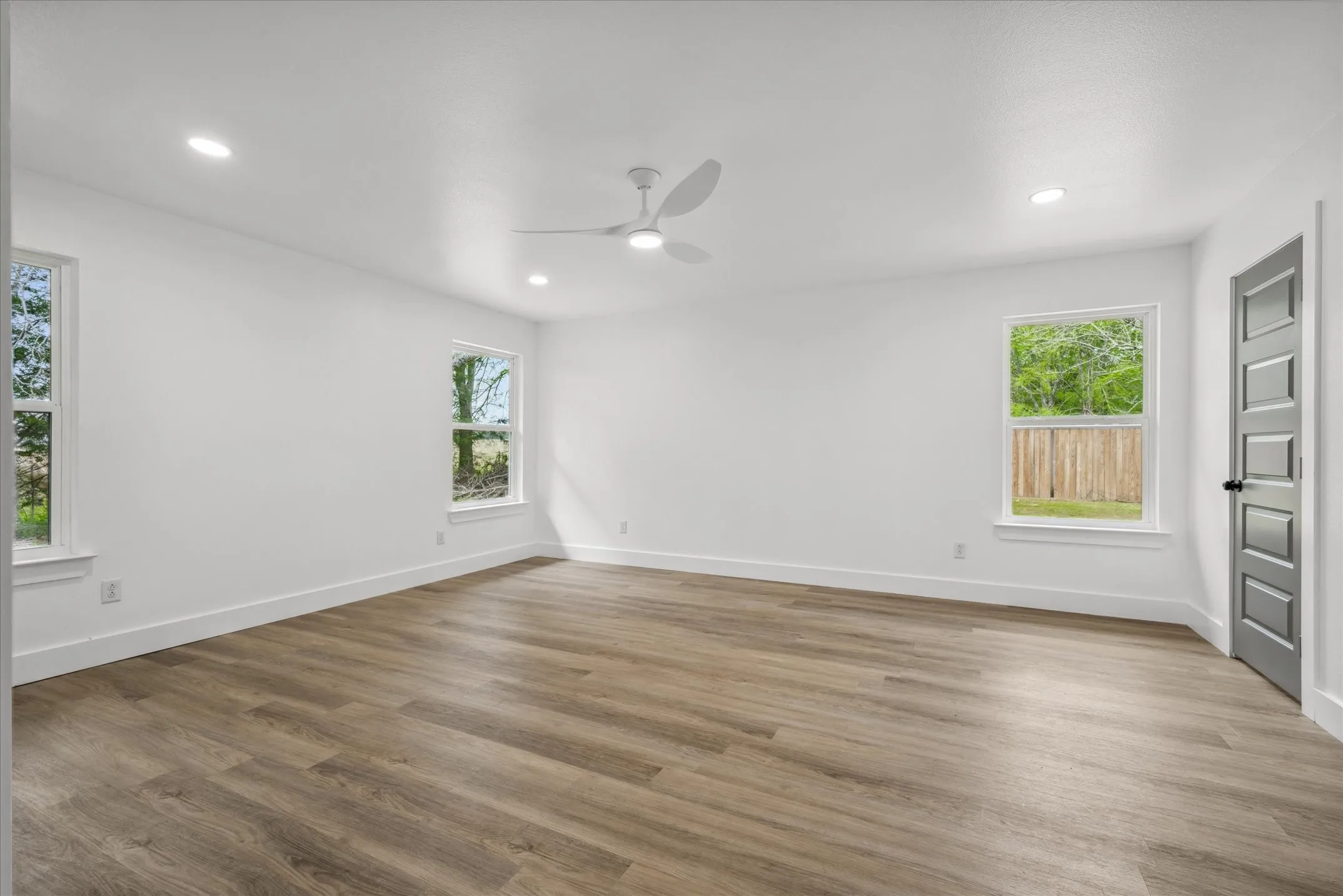Single Family Residence For Sale in Van Zandt County , 342 VZ County Road 2101, Canton, Texas 75103, 4 Bedrooms, 2 Bathrooms, 2 Garage spaces, 2,105 Sqft, built in 1965, Price $285,000, mls#21173917, Real Estate Agent in Canton, Homes For Sale in Van Zandt county, Homes For Sale in Canton, Realtor in Canton Texas, Real Estate Brokerage Independent Realty Texas, Luminita Cordes Realtor