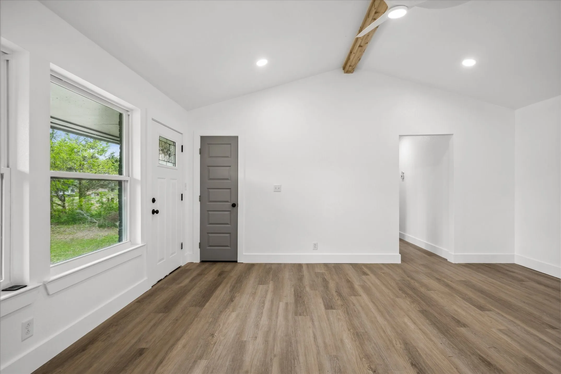 Single Family Residence For Sale in Van Zandt County , 342 VZ County Road 2101, Canton, Texas 75103, 4 Bedrooms, 2 Bathrooms, 2 Garage spaces, 2,105 Sqft, built in 1965, Price $285,000, mls#21173917, Real Estate Agent in Canton, Homes For Sale in Van Zandt county, Homes For Sale in Canton, Realtor in Canton Texas, Real Estate Brokerage Independent Realty Texas, Luminita Cordes Realtor