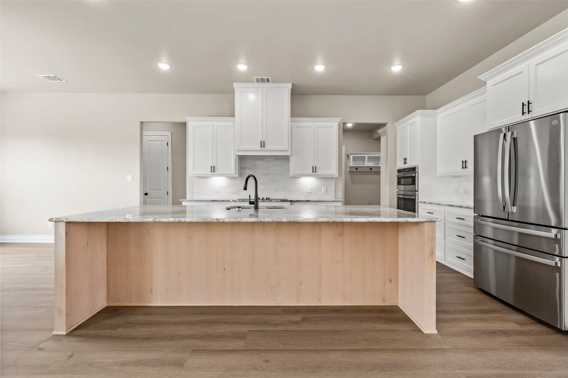 Single Family Residence For Sale in Coryell County , 265 Private Rd 305, Gatesville, Texas 76528, 4 Bedroom, 3 Bathroom, 2 Garage spaces, 2,822 Sqft, built in 2026, New Construction - Incomplete, mls#21176243, Real Estate Agent in Gatesville, Homes For Sale in Coryell county, Homes For Sale in Gatesville, Realtor in Gatesville Texas, Real Estate Brokerage Independent Realty Texas, Luminita Cordes Realtor