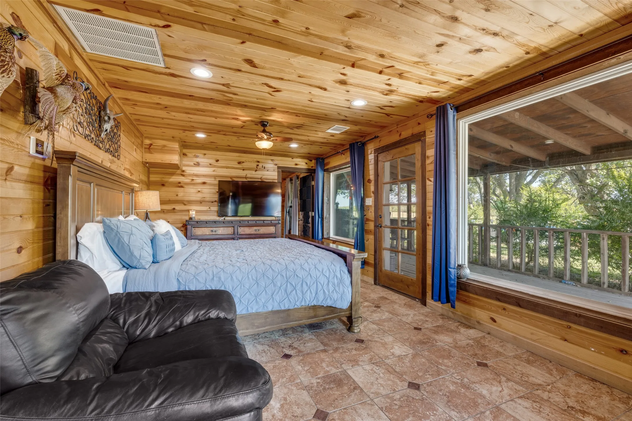 Single Family Residence For Sale in Collin County , 17019 County Road 706 Tract-1, Leonard, Texas 75452, 5 Bedroom, 7 Bathroom, 4 Garage spaces, 5,200 Sqft, built in 2024, mls#21176267, Real Estate Agent in Leonard, Homes For Sale in Collin county, Homes For Sale in Leonard, Realtor in Leonard Texas, Real Estate Brokerage Independent Realty Texas, Luminita Cordes Realtor