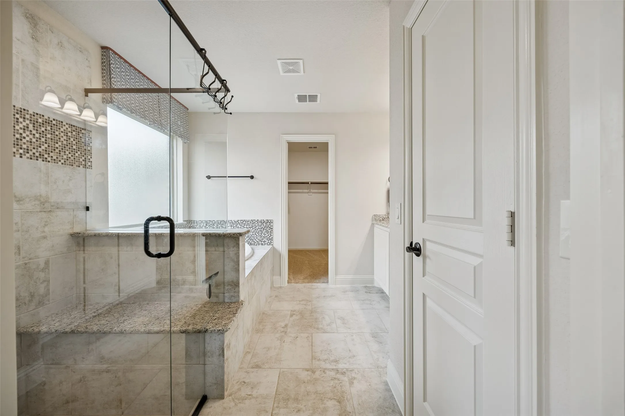 Single Family Residence For Sale in Denton County , 203 Oakcrest Drive, Justin, Texas 76247, 4 Bedroom, 3 Bathroom, 3 Garage spaces, 3,298 Sqft, built in 2018, Preowned, mls#21166129, Real Estate Agent in Justin, Homes For Sale in Denton county, Homes For Sale in Justin, Realtor in Justin Texas, Real Estate Brokerage Independent Realty Texas, Luminita Cordes Realtor