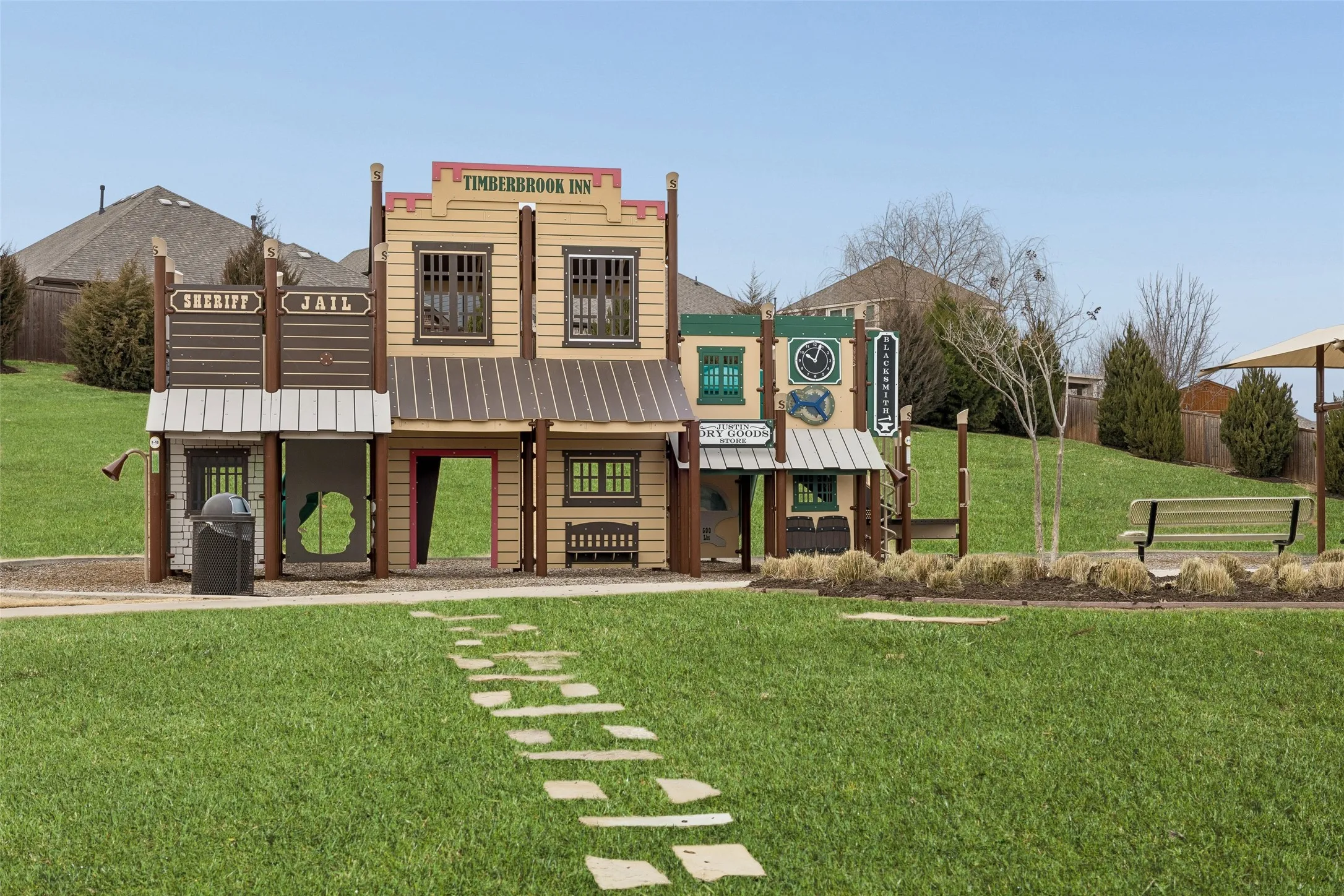 Single Family Residence For Sale in Denton County , 203 Oakcrest Drive, Justin, Texas 76247, 4 Bedroom, 3 Bathroom, 3 Garage spaces, 3,298 Sqft, built in 2018, Preowned, mls#21166129, Real Estate Agent in Justin, Homes For Sale in Denton county, Homes For Sale in Justin, Realtor in Justin Texas, Real Estate Brokerage Independent Realty Texas, Luminita Cordes Realtor