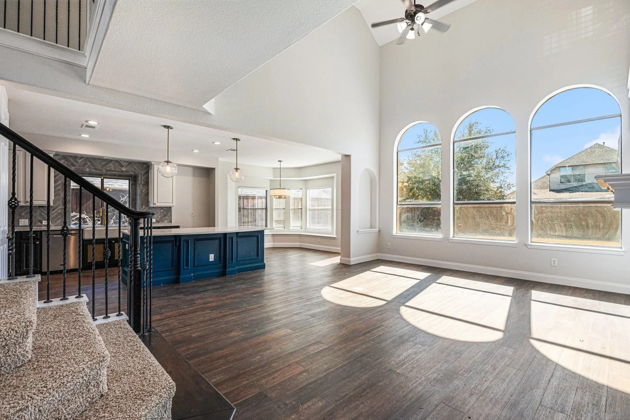 Single Family Residence For Sale in Denton County , 411 Sodbury Court, Roanoke, Texas 76262, 4 Bedroom, 4 Bathroom, 2 Garage spaces, 3,255 Sqft, built in 2008, Preowned, mls#21128386, Real Estate Agent in Roanoke, Homes For Sale in Denton county, Homes For Sale in Roanoke, Realtor in Roanoke Texas, Real Estate Brokerage Independent Realty Texas, Luminita Cordes Realtor
