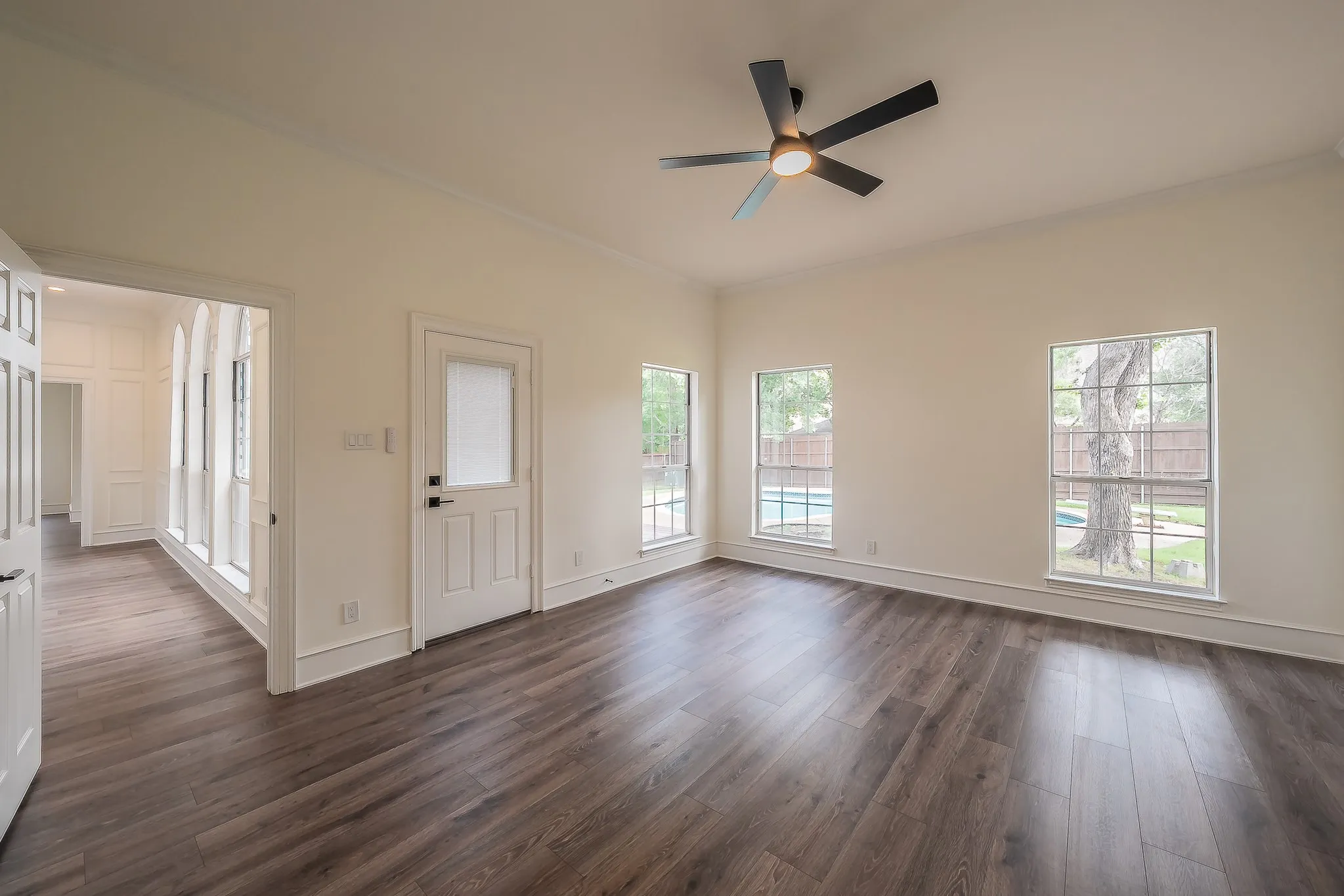Single Family Residence For Sale in Denton County , 543 Timber Ridge Drive, Trophy Club, Texas 76262, 4 Bedroom, 4 Bathroom, 2 Garage spaces, 3,542 Sqft, built in 1986, Price $950,000, mls#21170865, Real Estate Agent in Trophy Club, Homes For Sale in Denton county, Homes For Sale in Trophy Club, Realtor in Trophy Club Texas, Real Estate Brokerage Independent Realty Texas, Luminita Cordes Realtor