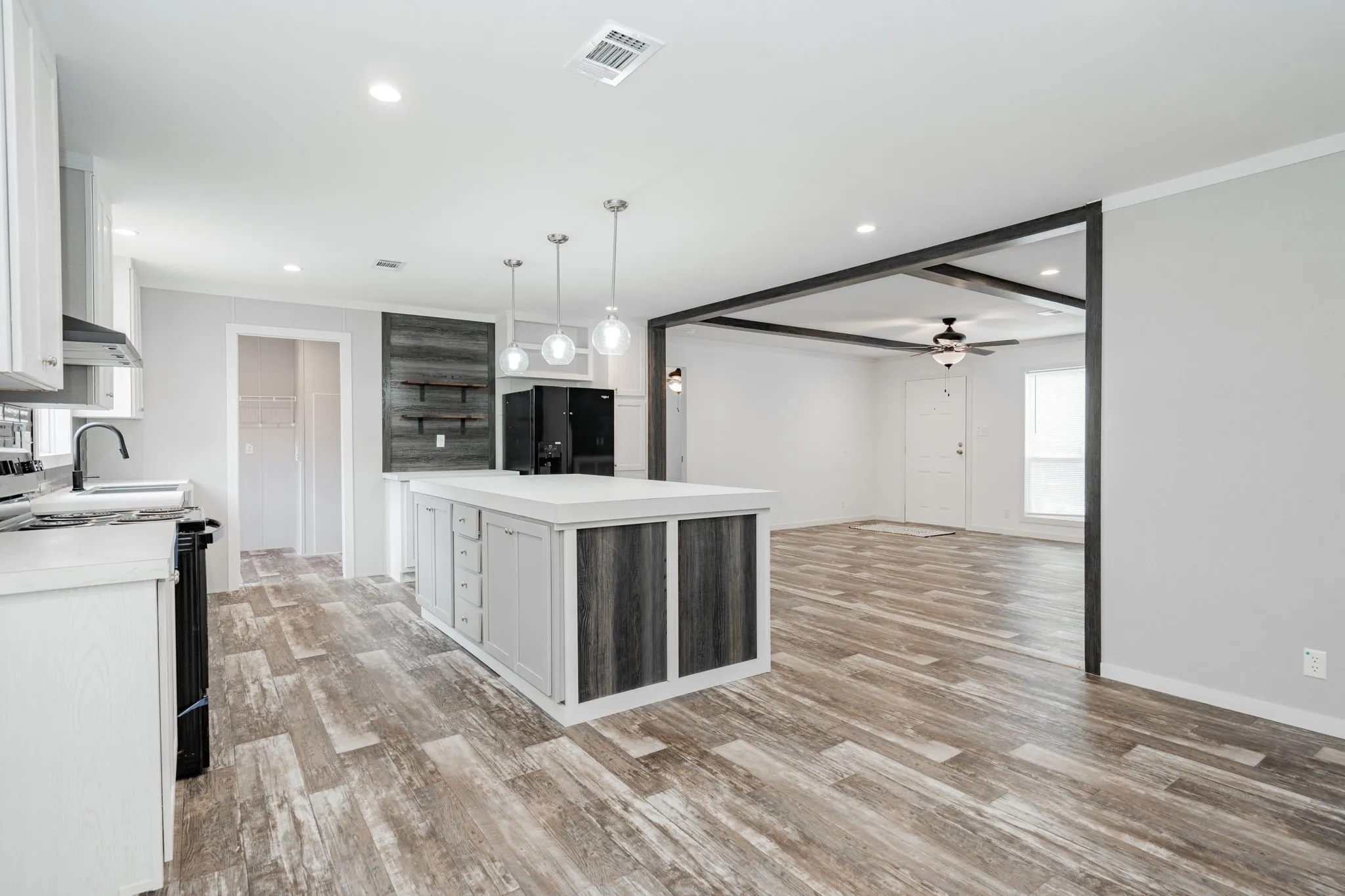 Manufactured Home For Sale in Henderson County , 7108 Moccasin Drive, Mabank, Texas 75156, 3 Bedroom, 2 Bathroom, Garage spaces, 1,664 Sqft, built in 2025, New Construction - Complete, mls#21176481, Real Estate Agent in Mabank, Homes For Sale in Henderson county, Homes For Sale in Mabank, Realtor in Mabank Texas, Real Estate Brokerage Independent Realty Texas, Luminita Cordes Realtor